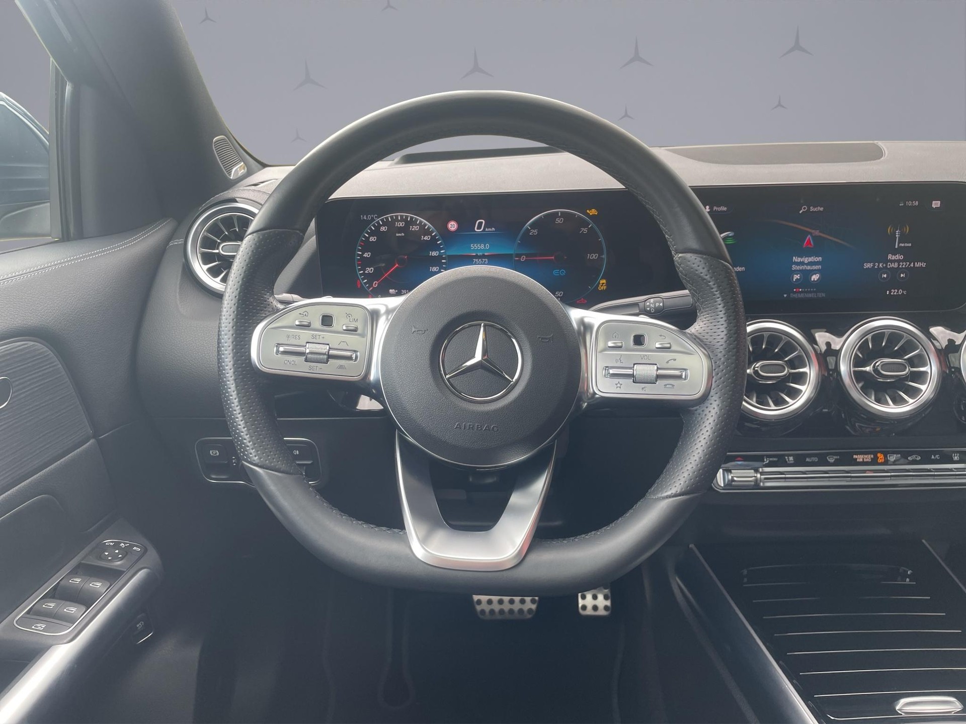 MERCEDES-BENZ EQA 300 Swiss Star AMG Line 4matic - 12