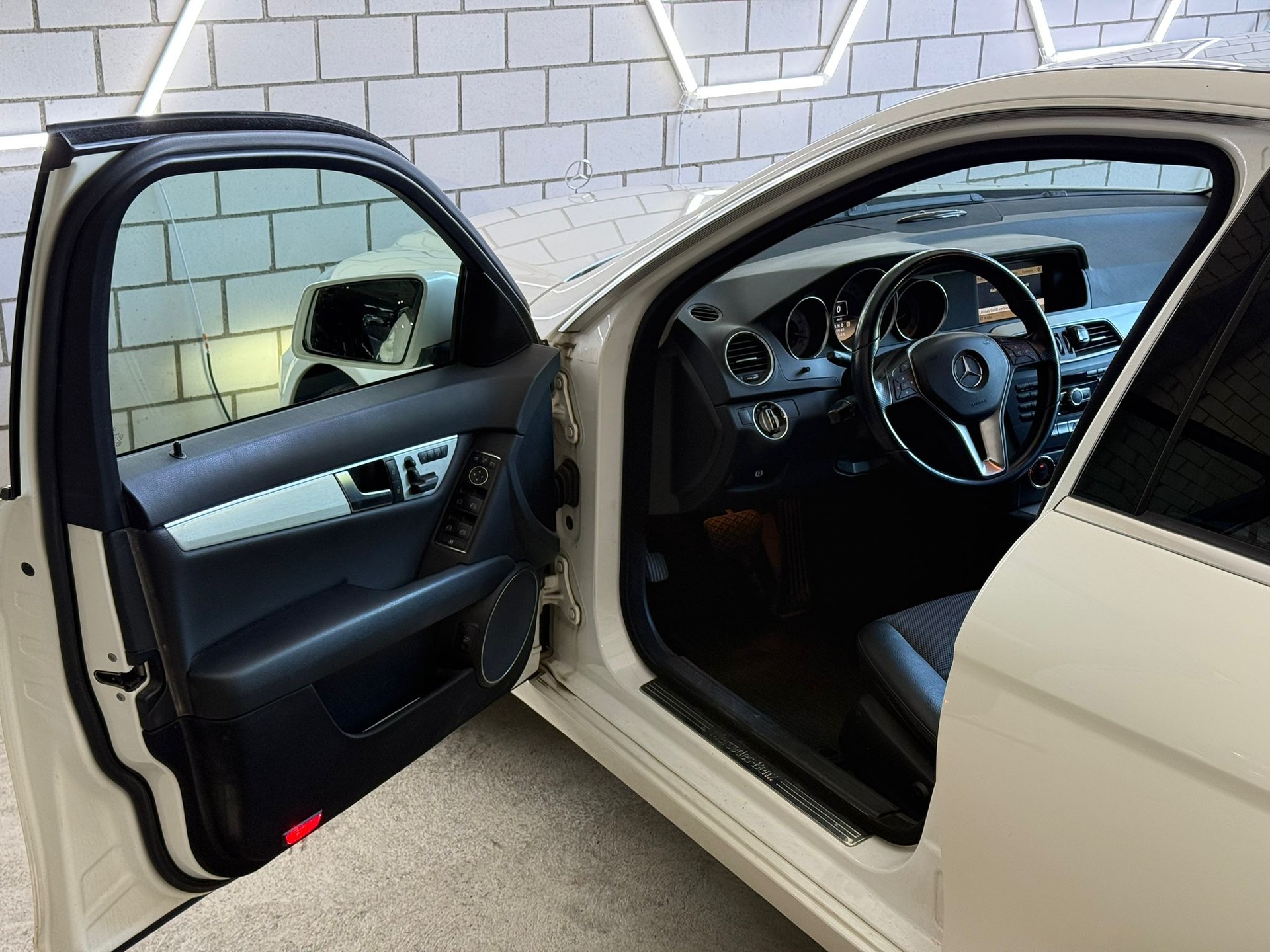 MERCEDES-BENZ C 350 Avantgarde 4Matic 7G-Tronic - 5