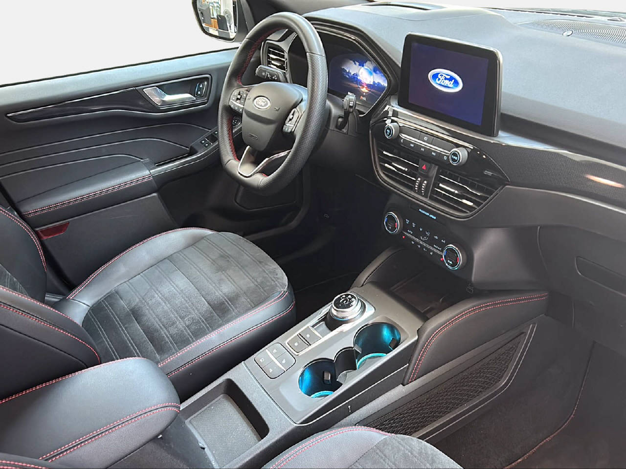 FORD Kuga 2.5 Hybrid ST-Line X 4x4 - 13