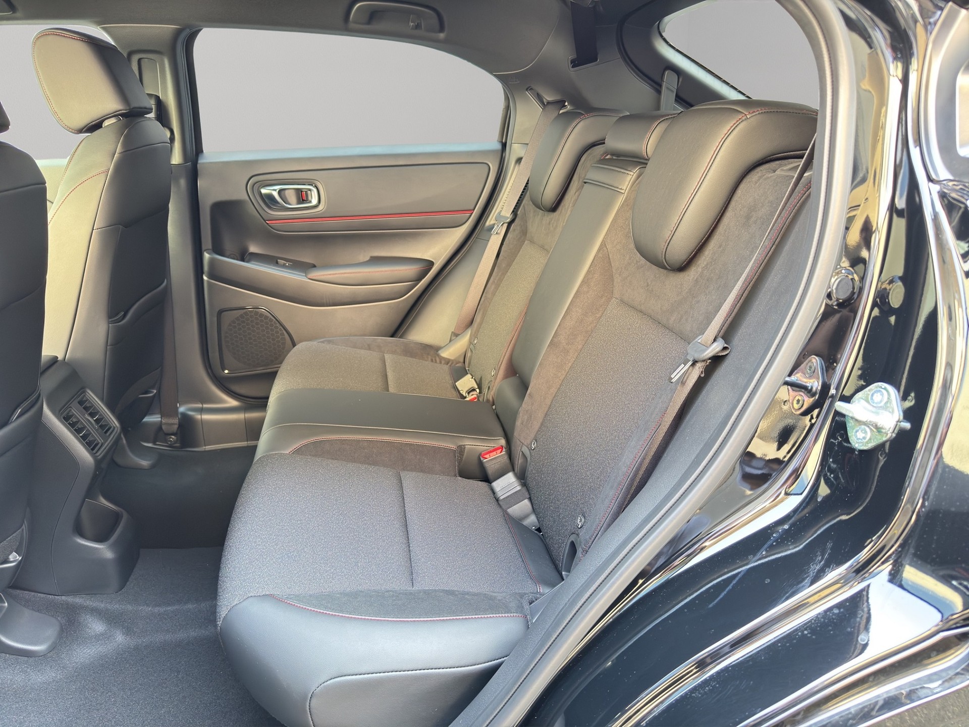 HONDA HR-V 1.5 i-MMD Advance Sport - 16