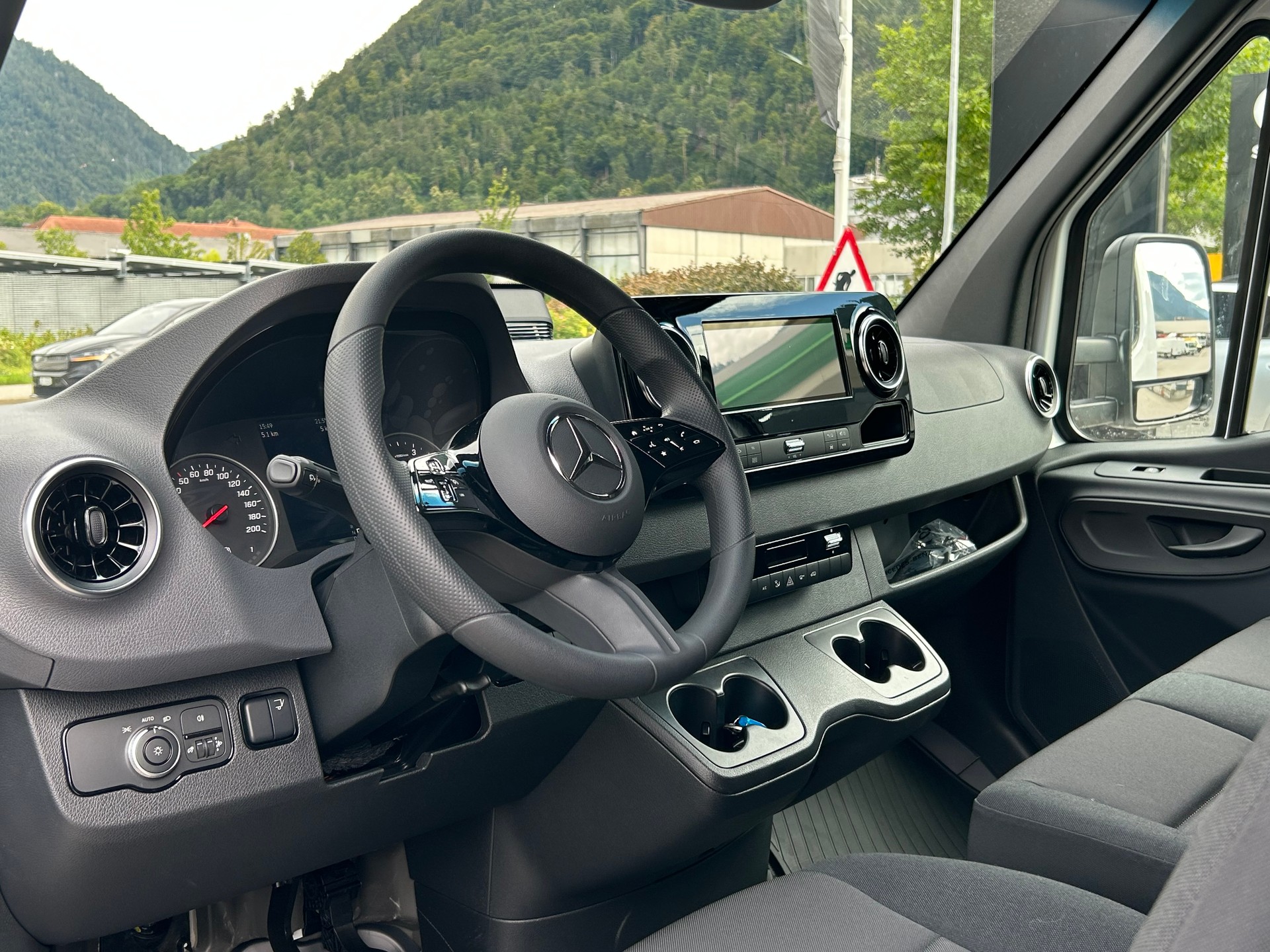 MERCEDES-BENZ Sprinter 317 CDI Base CH Lang - 8