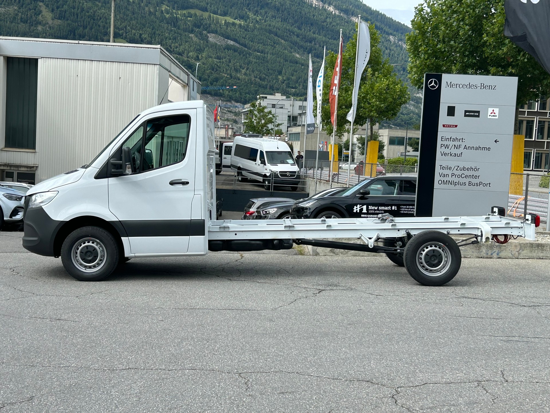 MERCEDES-BENZ Sprinter 317 CDI Base CH Lang - 4