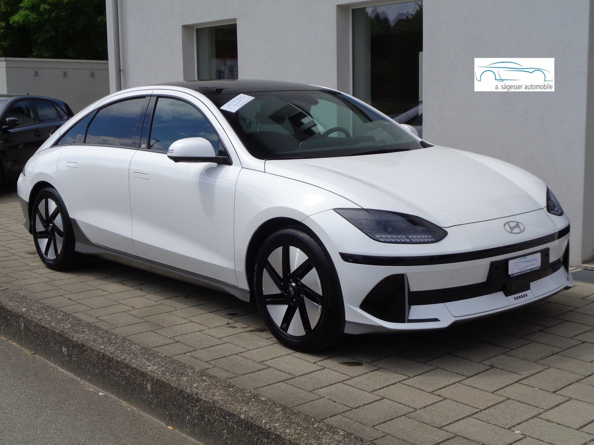HYUNDAI Ioniq 6 77kWh Launch Edition 4WD