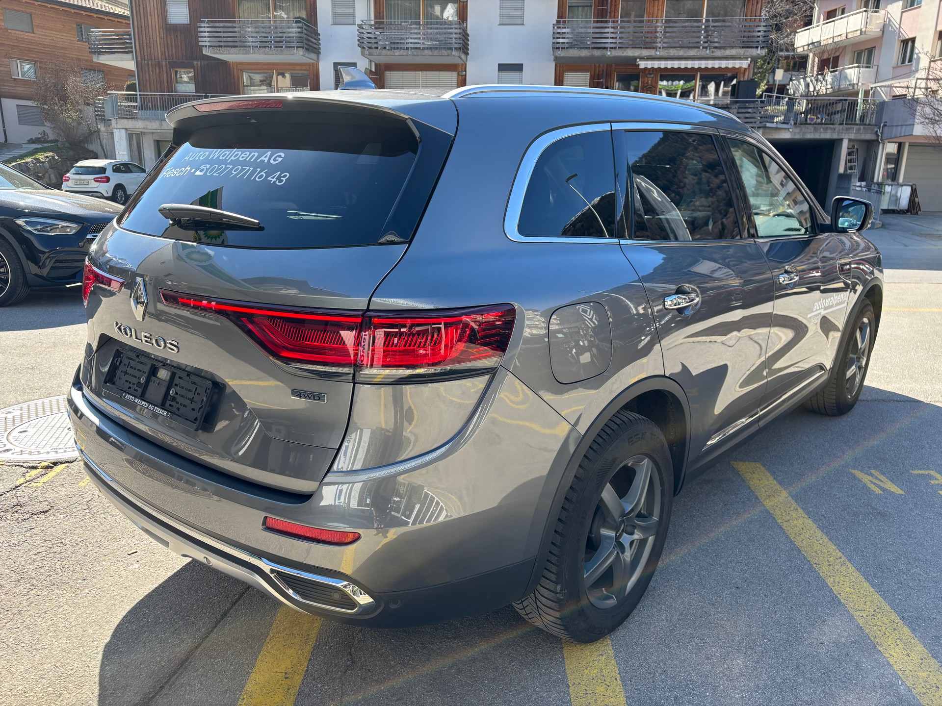 RENAULT Koleos 2.0 dCi Init. Paris 4WD - 3