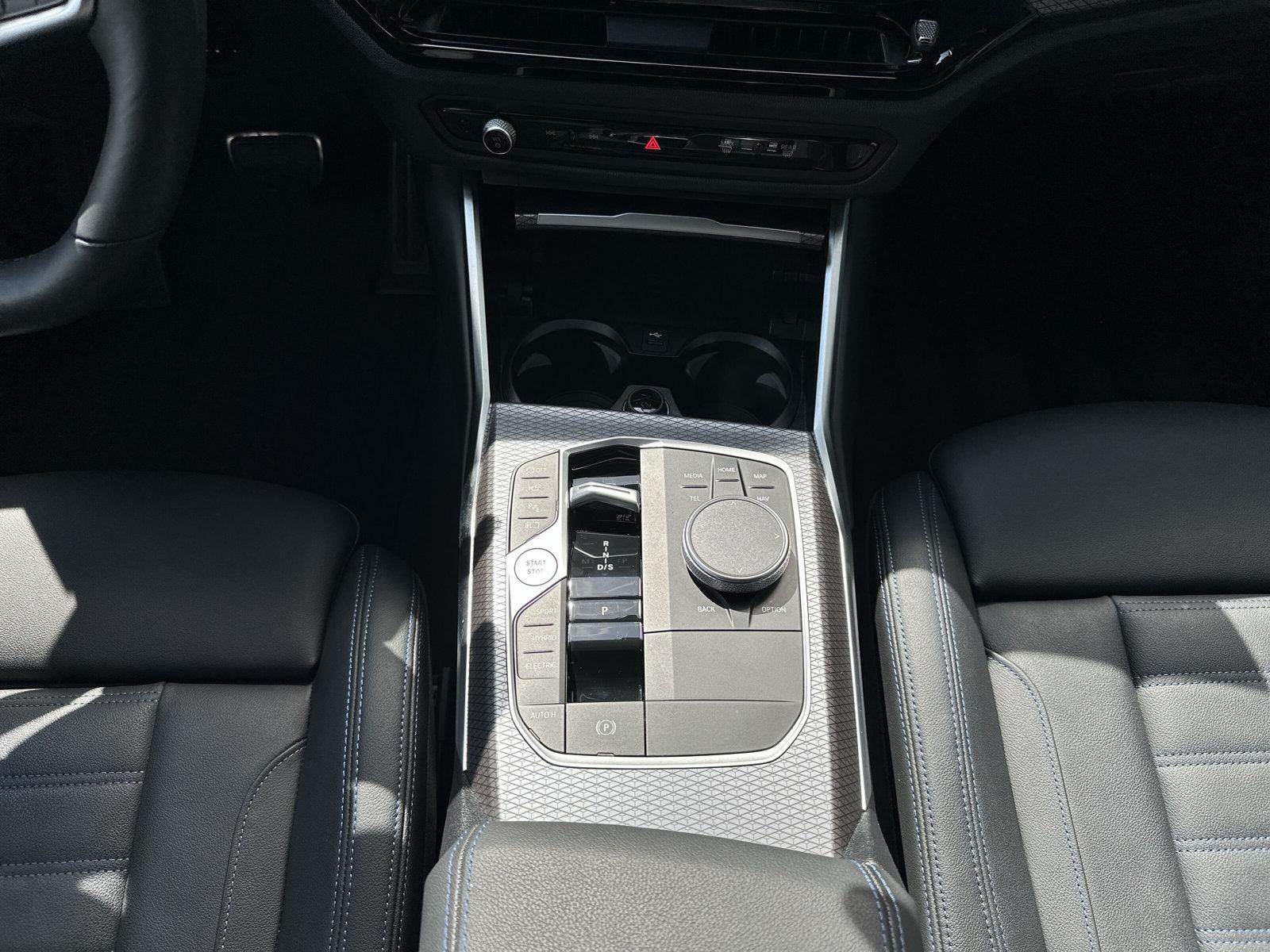 BMW 330e M Sport Touring xDrive hybrides G21 (CH) AHK 1.8T - 21