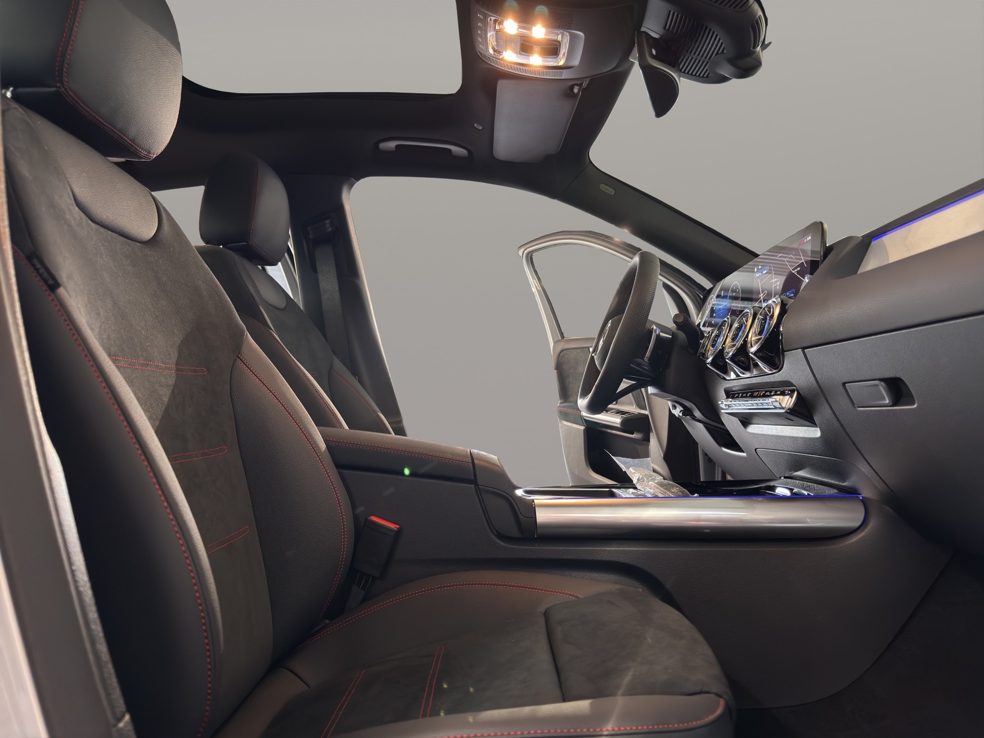 MERCEDES-BENZ GLA 220d 4Matic 8G-DCT - 10