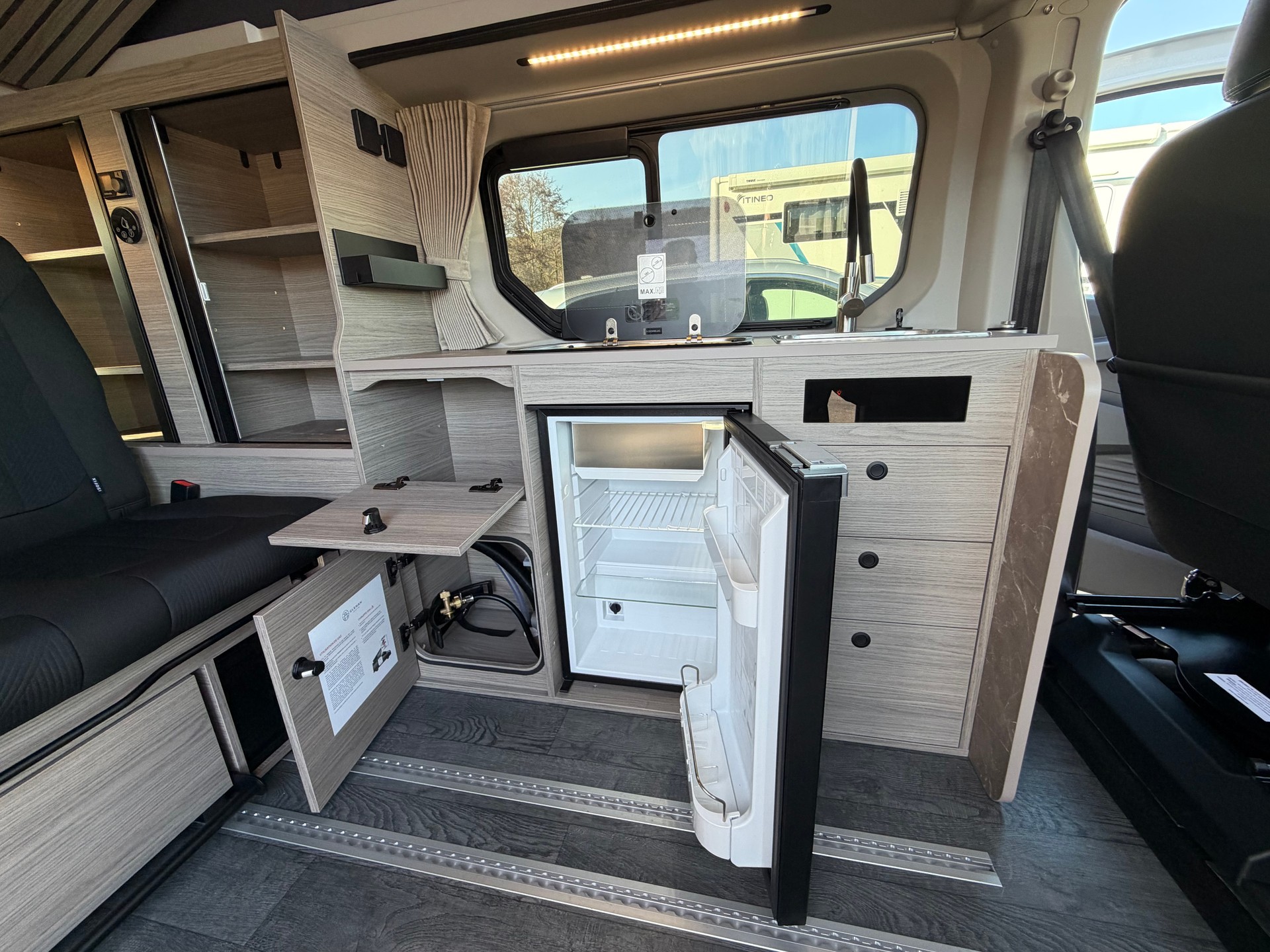 RENAULT Glénan HorizonVan UP L2 170PS Automatique (EAG9) 7 places (Batterie Lithium & Chauffage Diesel) - 14