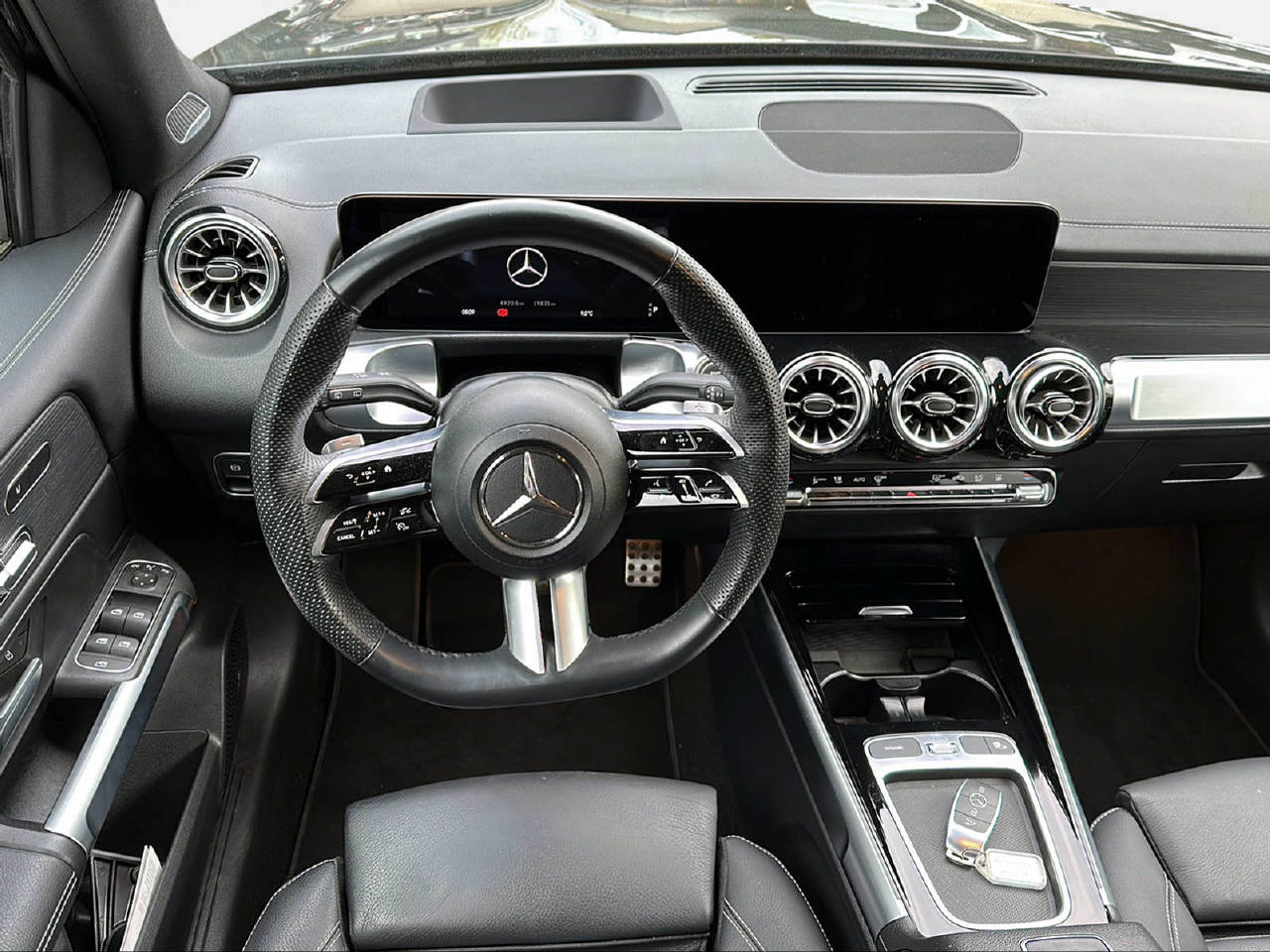 MERCEDES-BENZ GLB 220 d AMG Line 4matic - 10