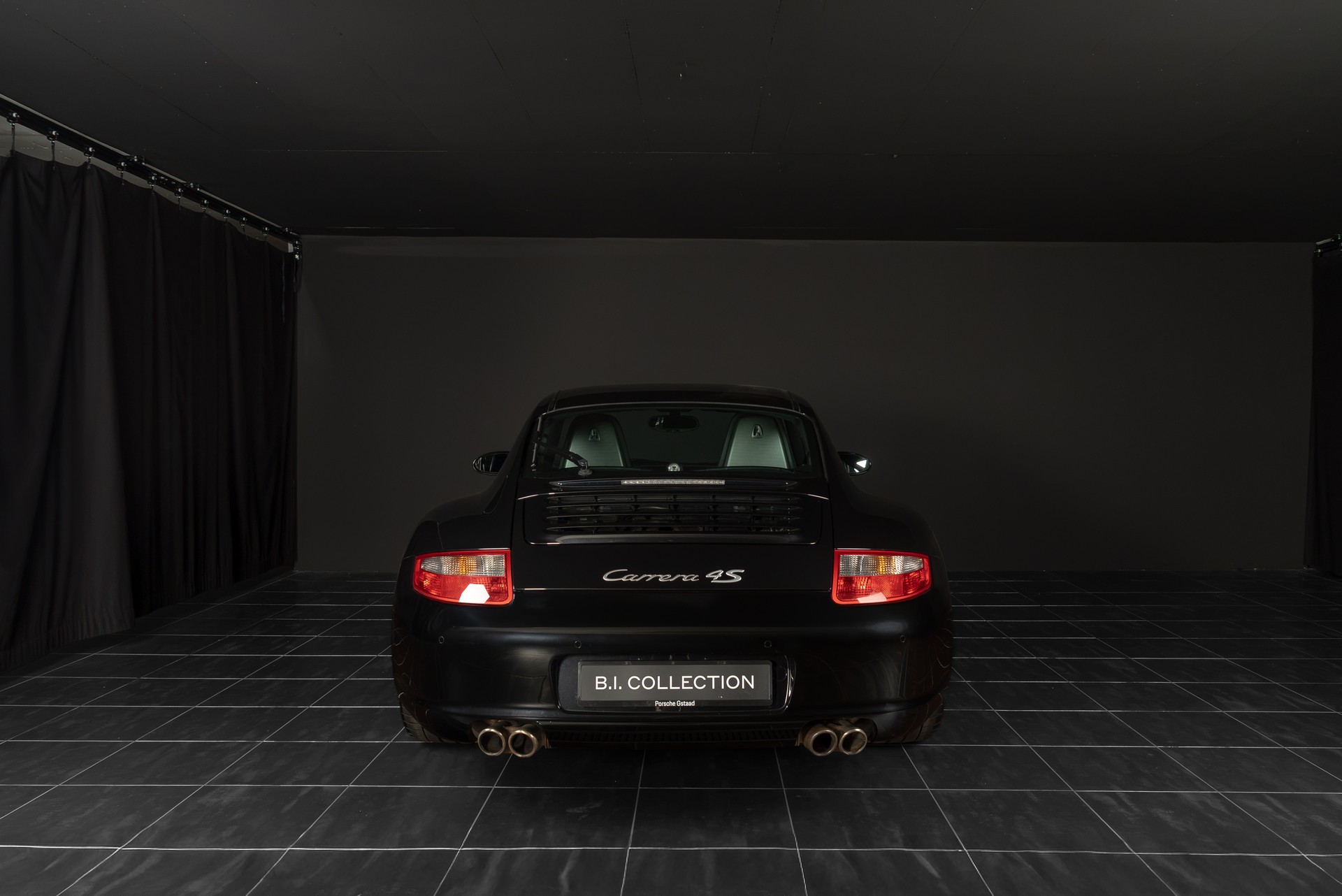 PORSCHE 911 Carrera 4S - 8