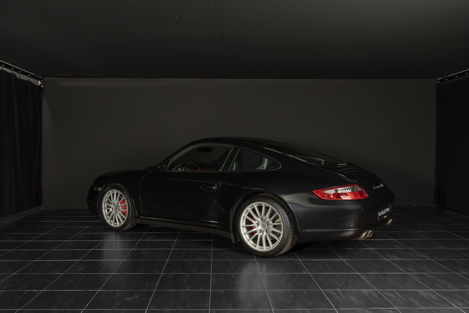 PORSCHE 911 Carrera 4S - 5