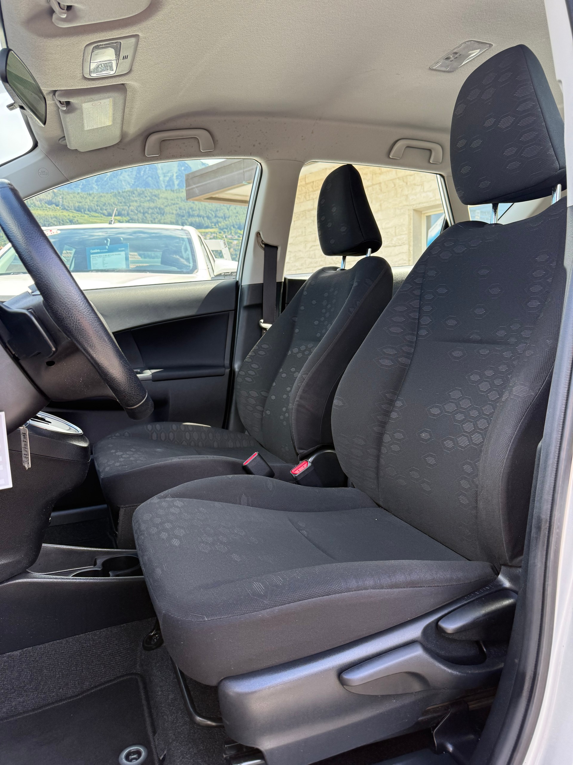 SUBARU Trezia 1.4D Swiss Automatic - 13