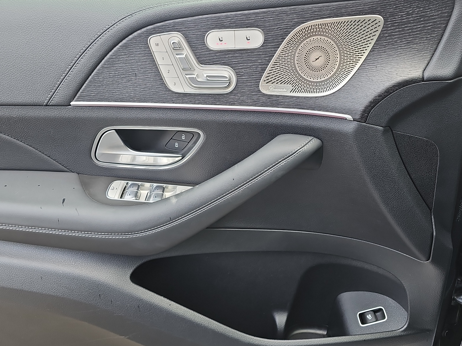 MERCEDES-BENZ GLE 300 d 4Matic 9G-Tronic - 16