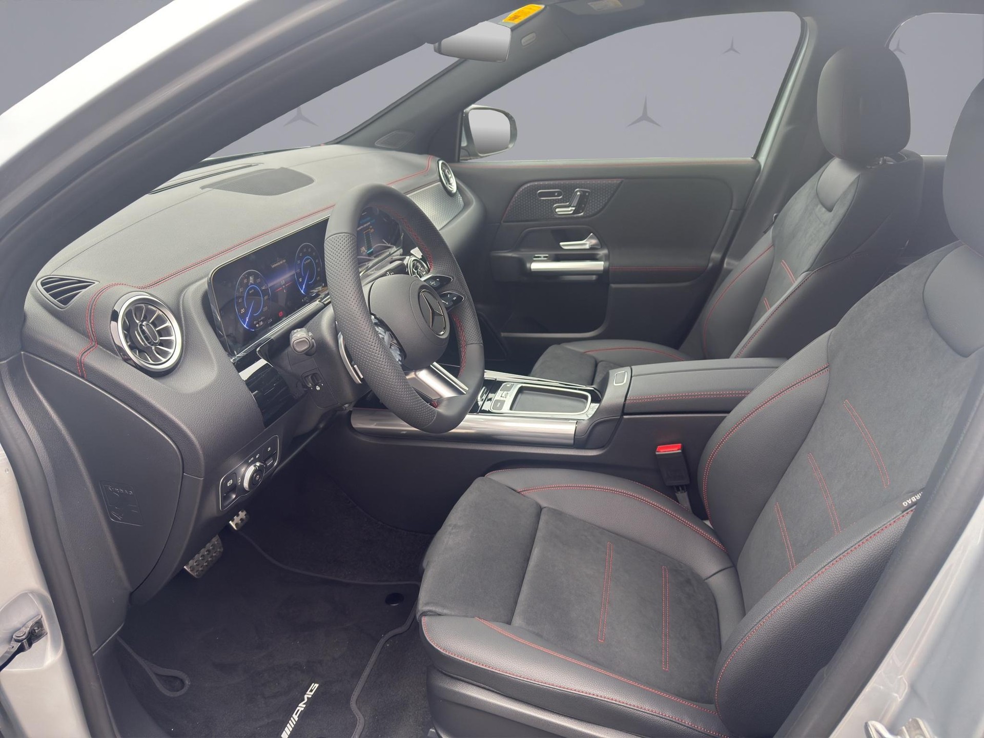 MERCEDES-BENZ EQA 300 AMG Line 4matic - 9