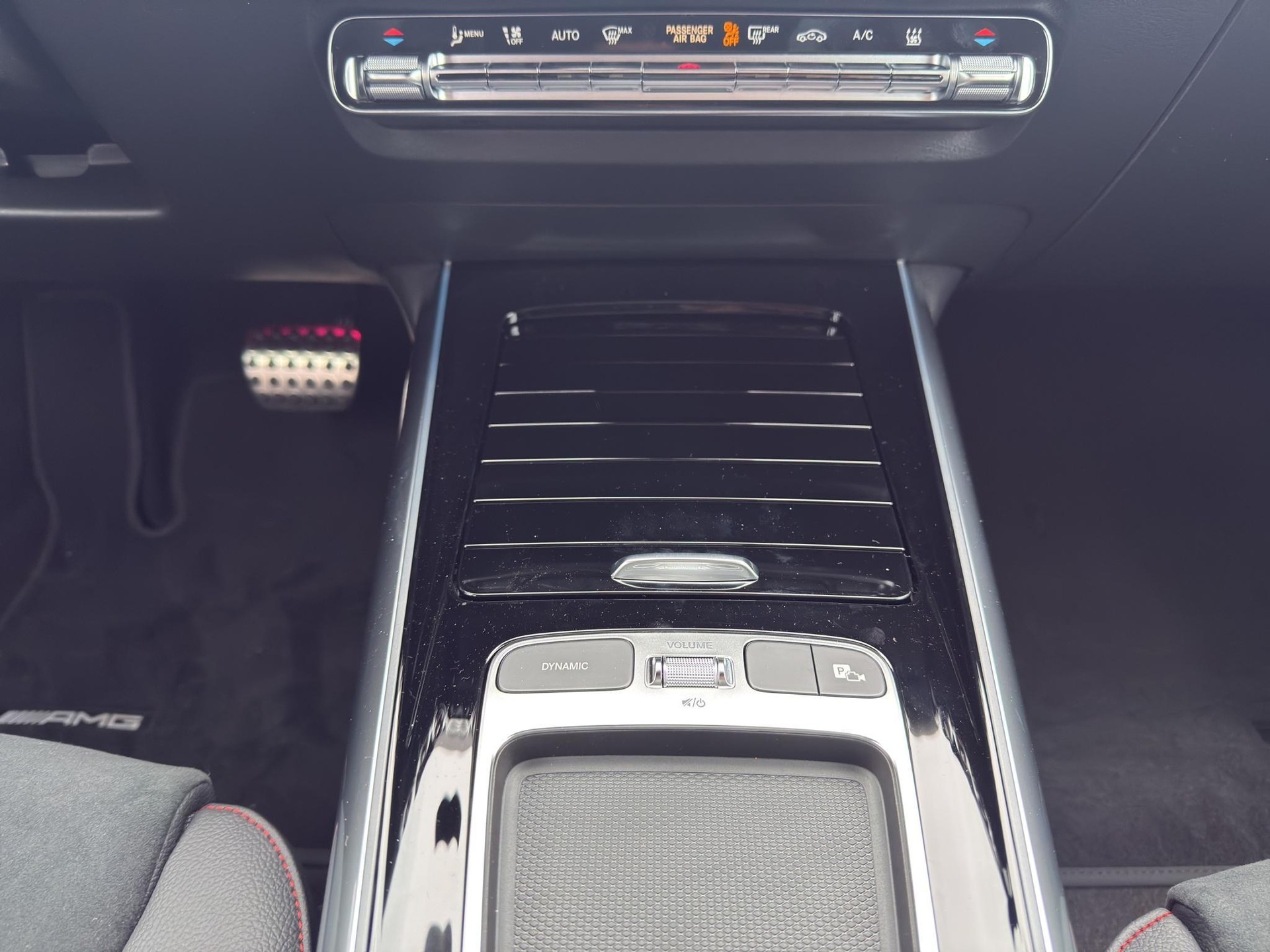 MERCEDES-BENZ EQA 300 AMG Line 4matic - 14