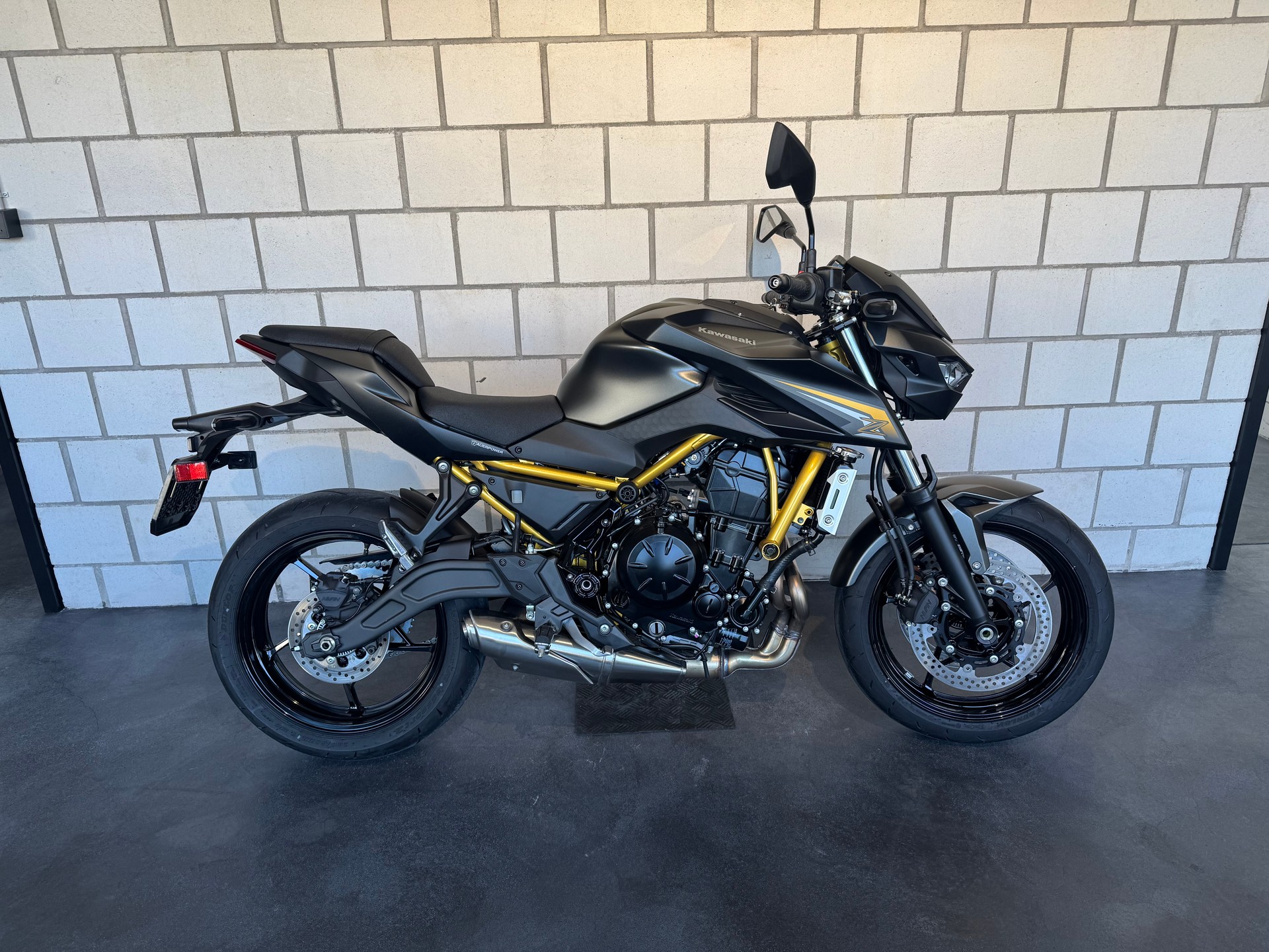 KAWASAKI Z 650 S (35kW) - 4
