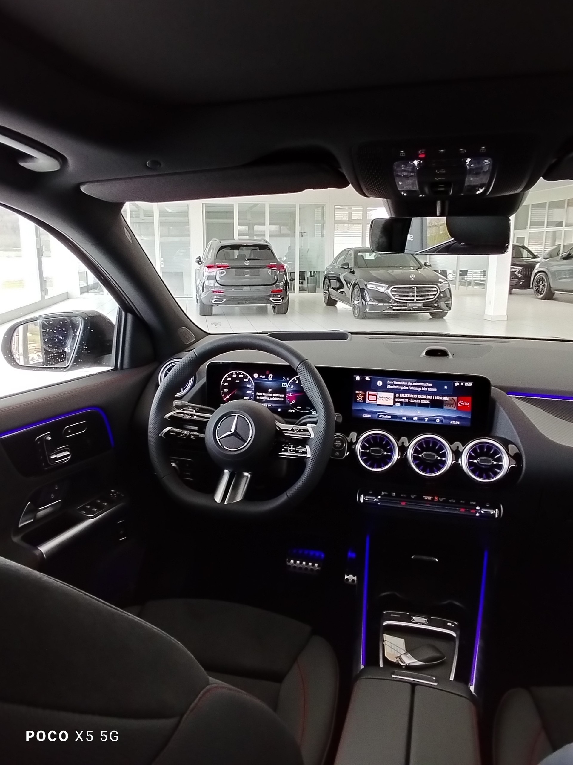 MERCEDES-BENZ GLA 200 Night Star - 10