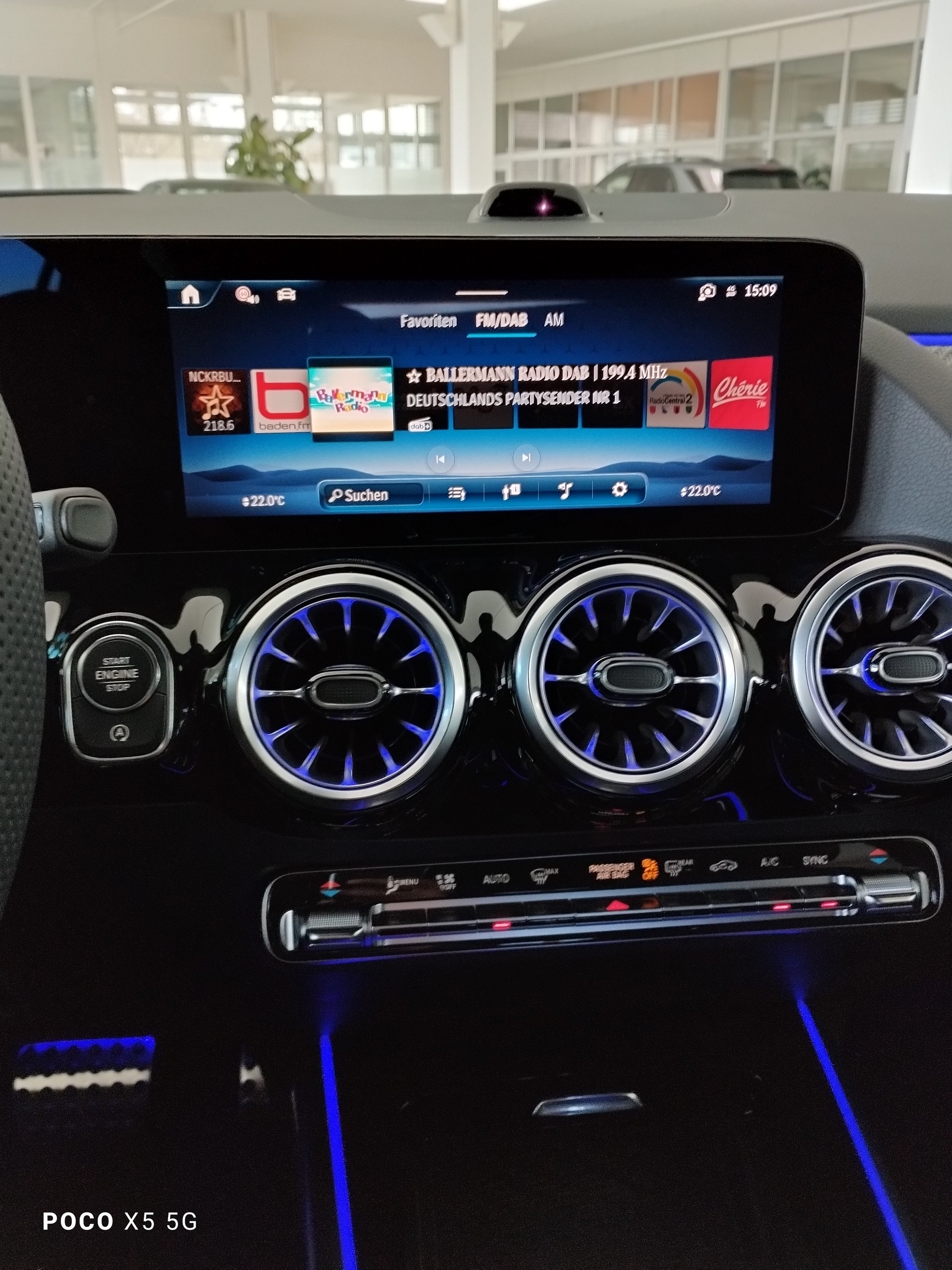 MERCEDES-BENZ GLA 200 Night Star - 7
