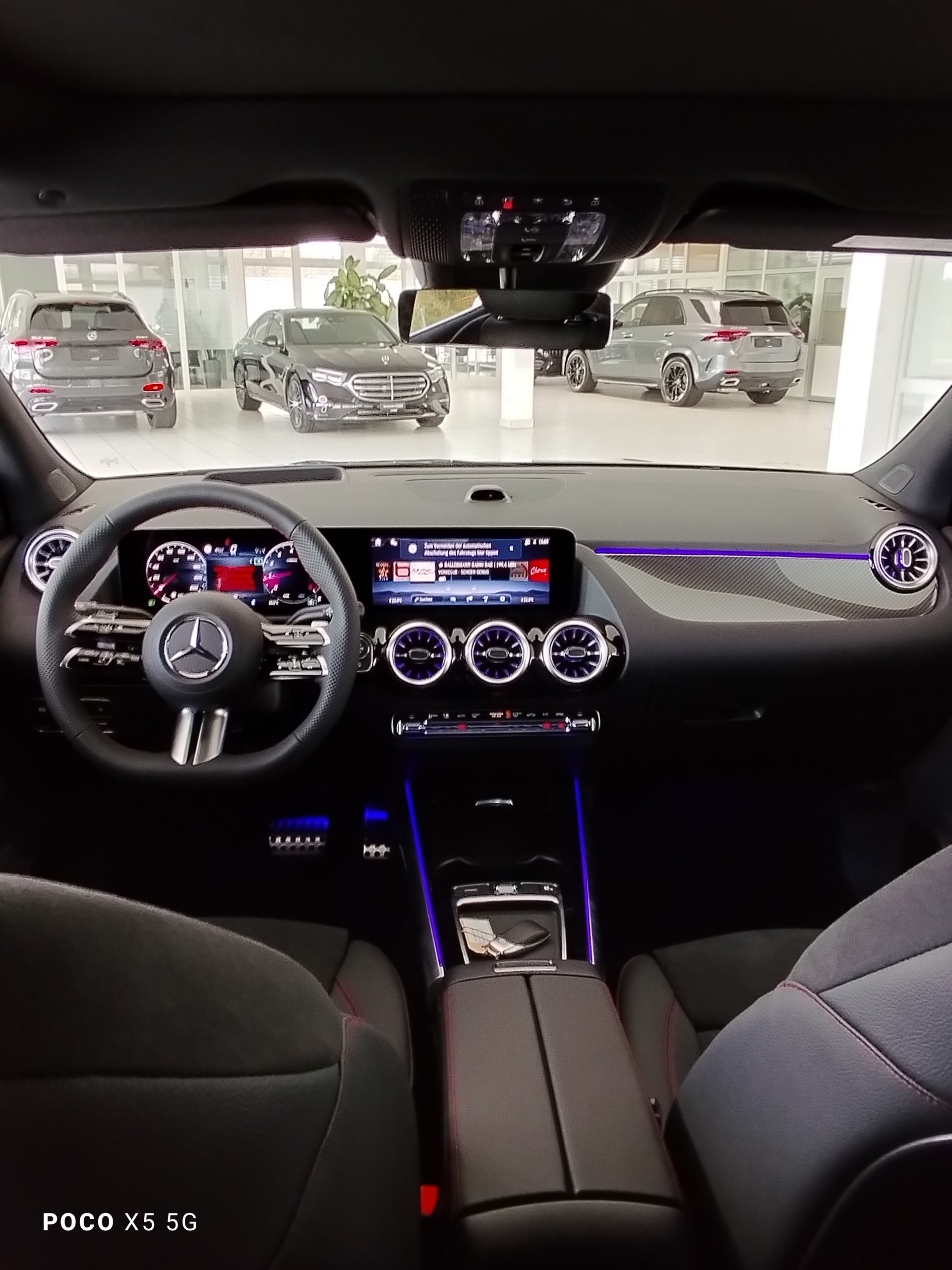 MERCEDES-BENZ GLA 200 Night Star - 9