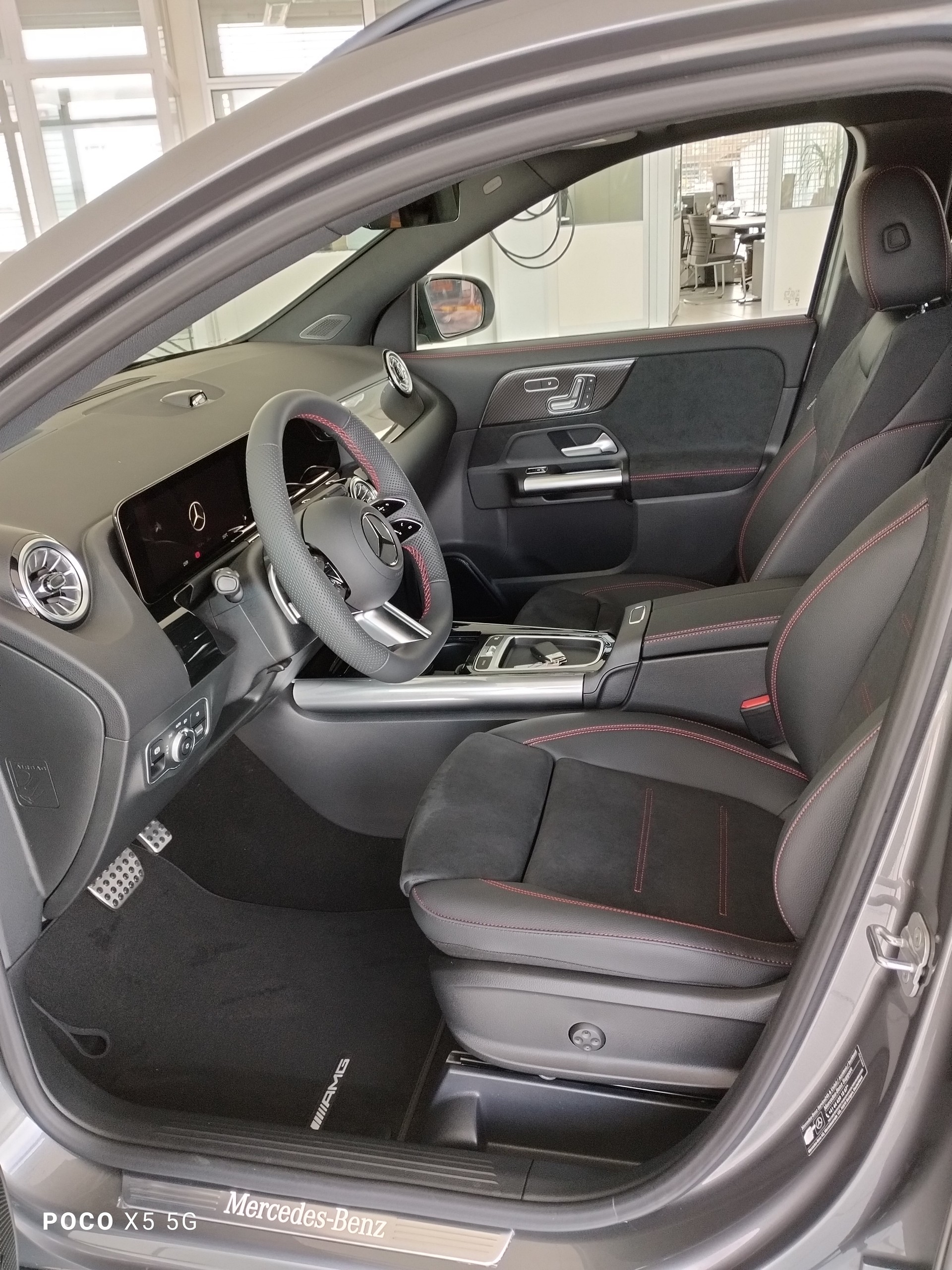 MERCEDES-BENZ GLA 200 Night Star - 5