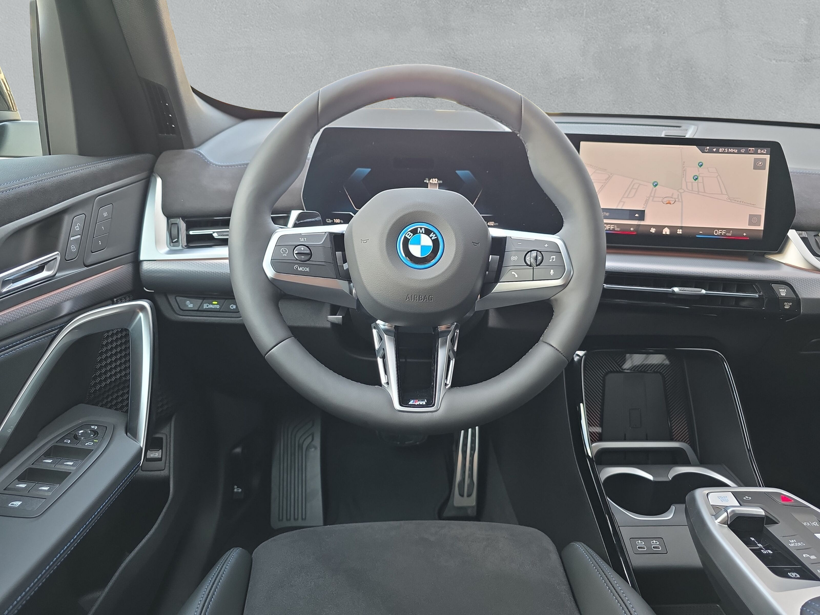 BMW iX1 xDrive 30 M Sport - 20