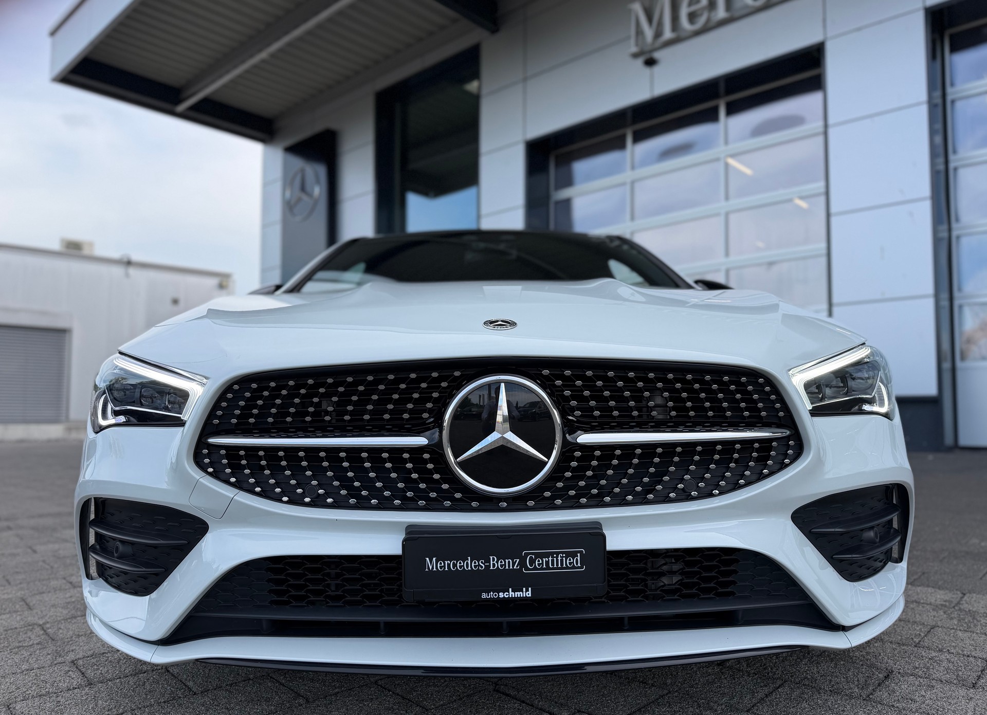 MERCEDES-BENZ CLA Shooting Brake 250 4Matic 7G-DCT AMG Line - 4
