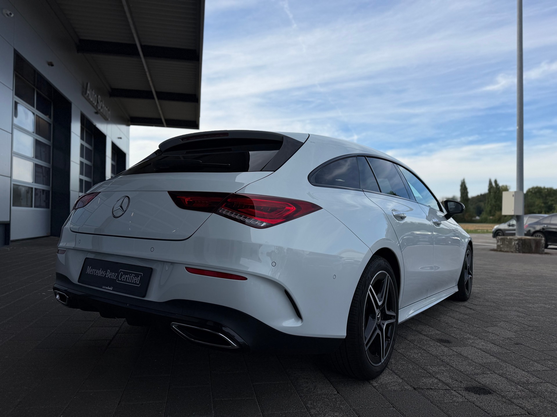 MERCEDES-BENZ CLA Shooting Brake 250 4Matic 7G-DCT AMG Line - 2