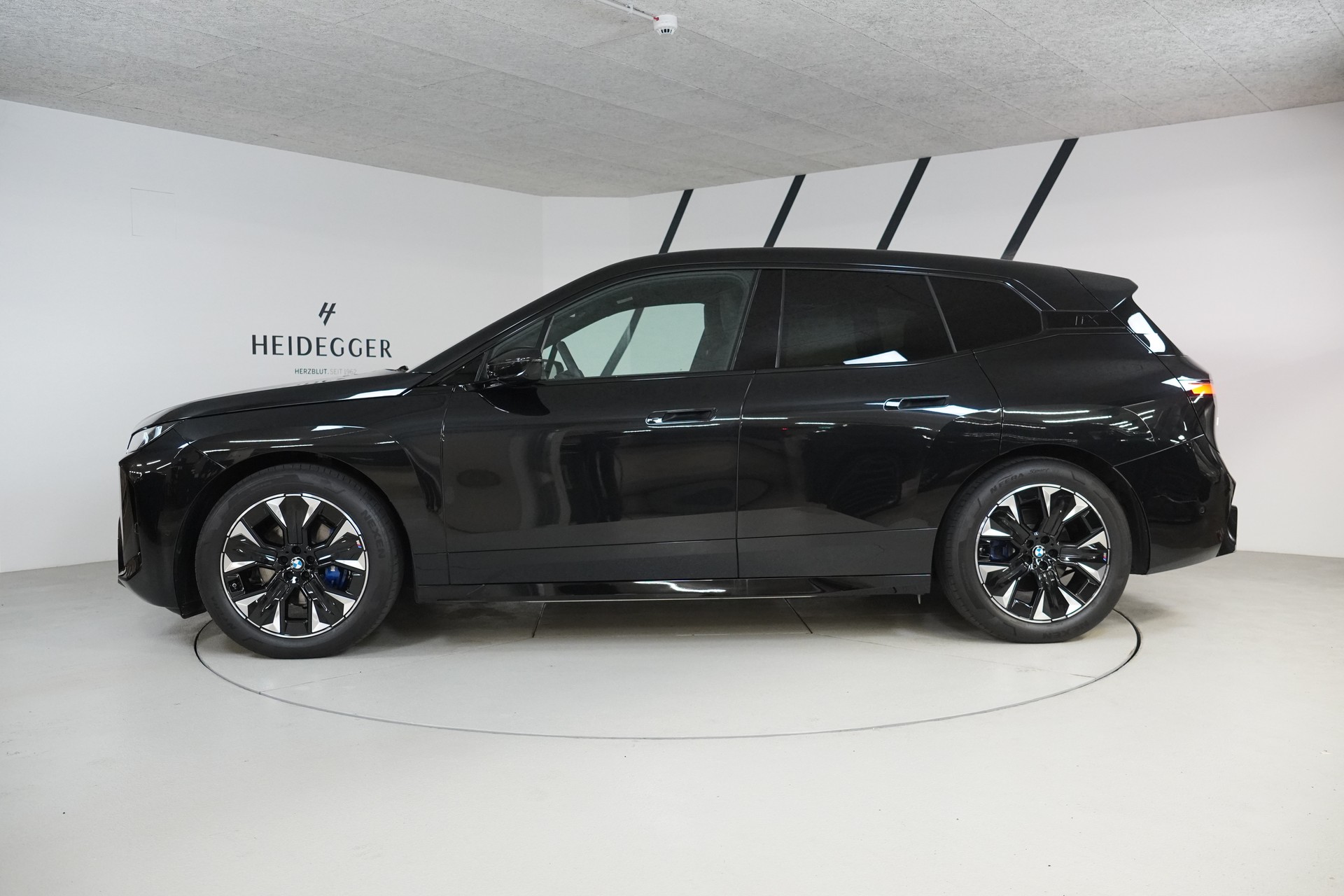 BMW iX xDrive45 M Sport - 5