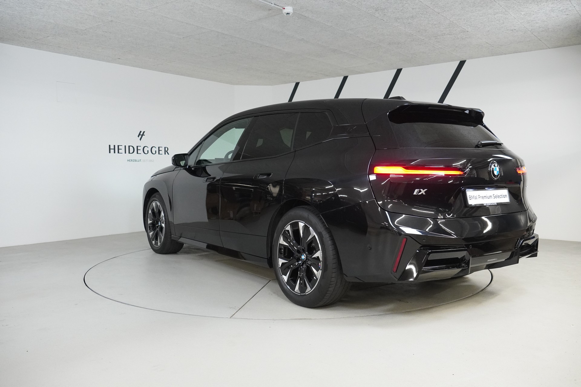 BMW iX xDrive45 M Sport - 6