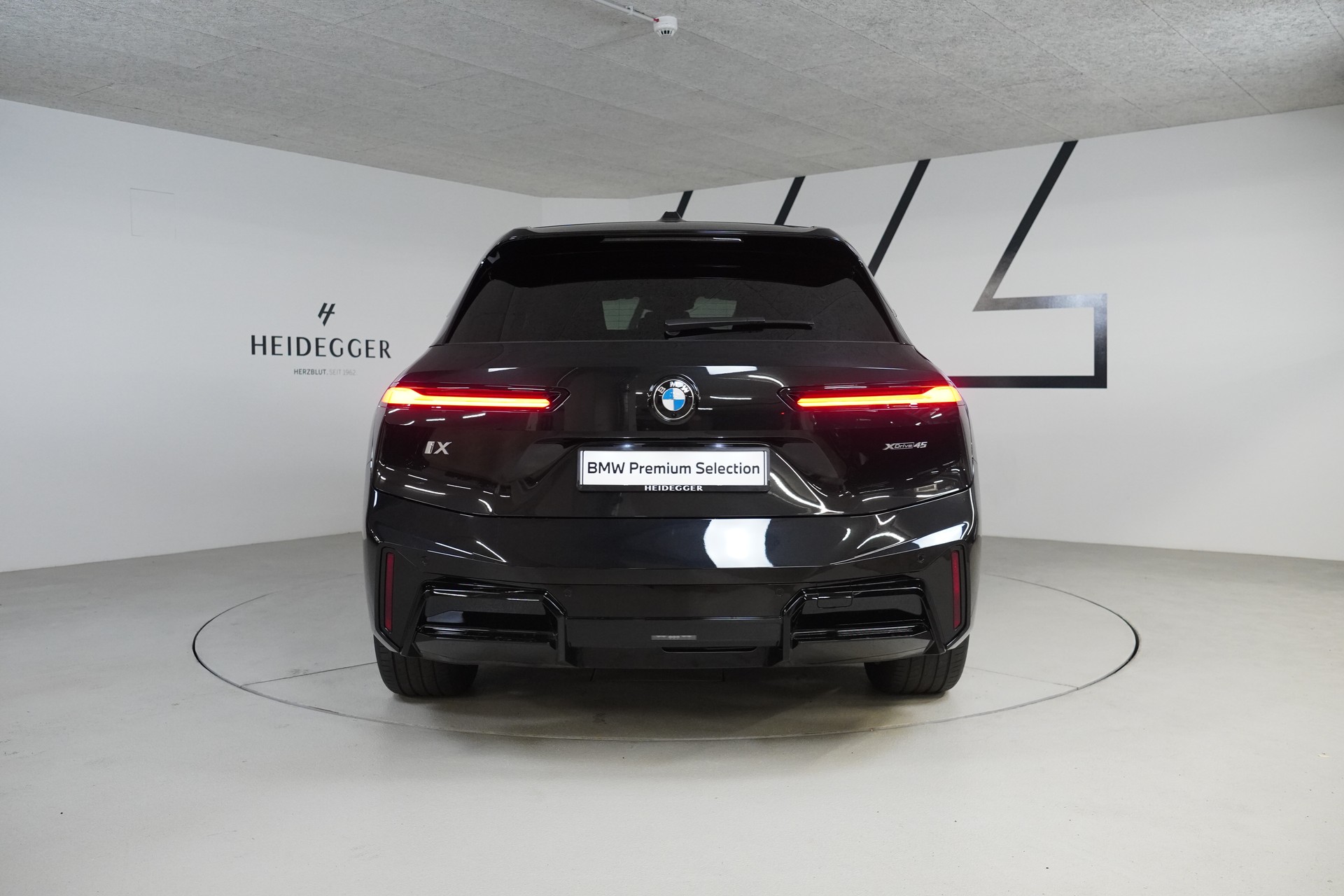 BMW iX xDrive45 M Sport - 7
