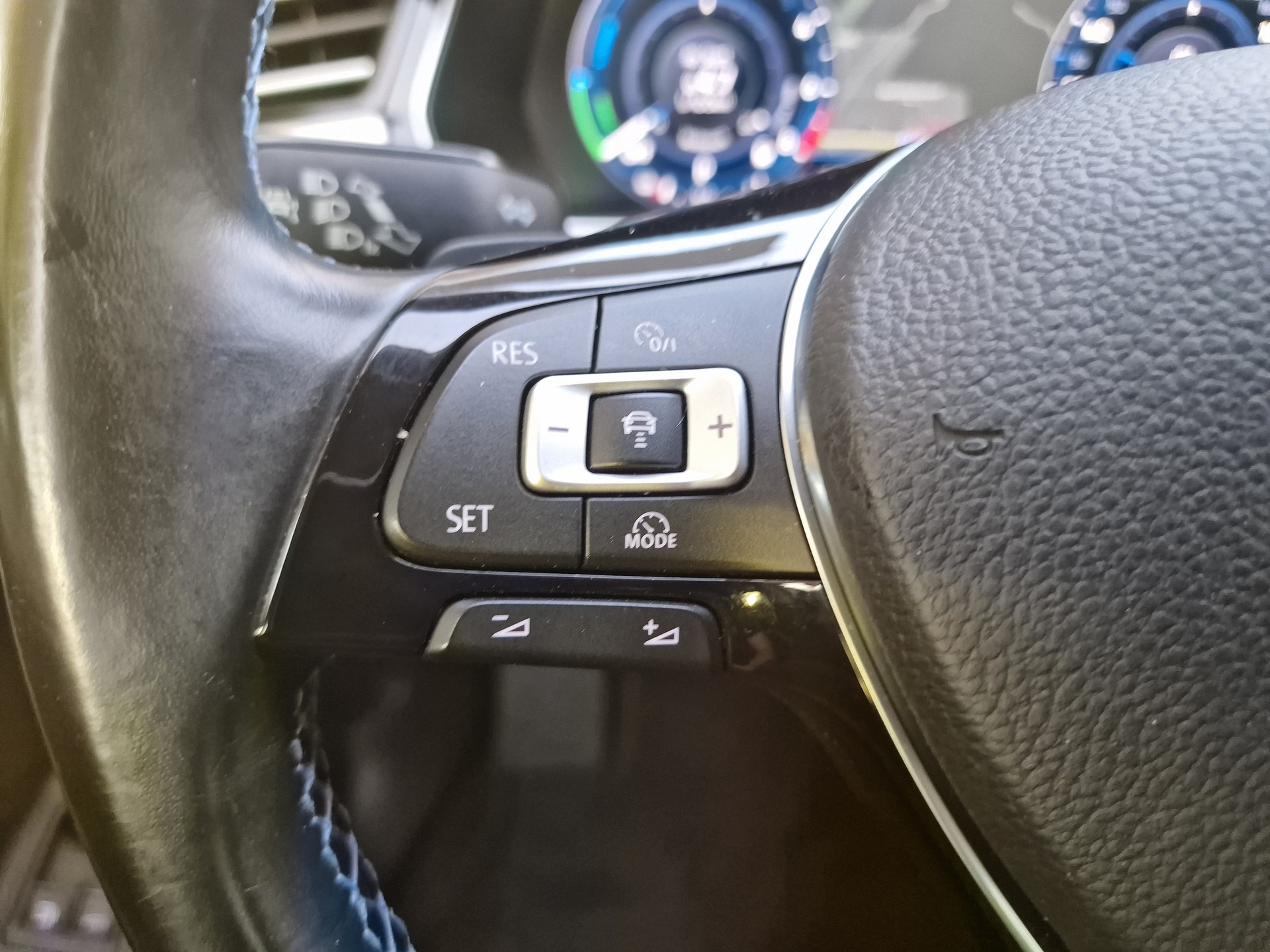 VW Passat Variant 1.4 TSI GTE Hybrid DSG 12Mt Gara 8x Bereif - 16