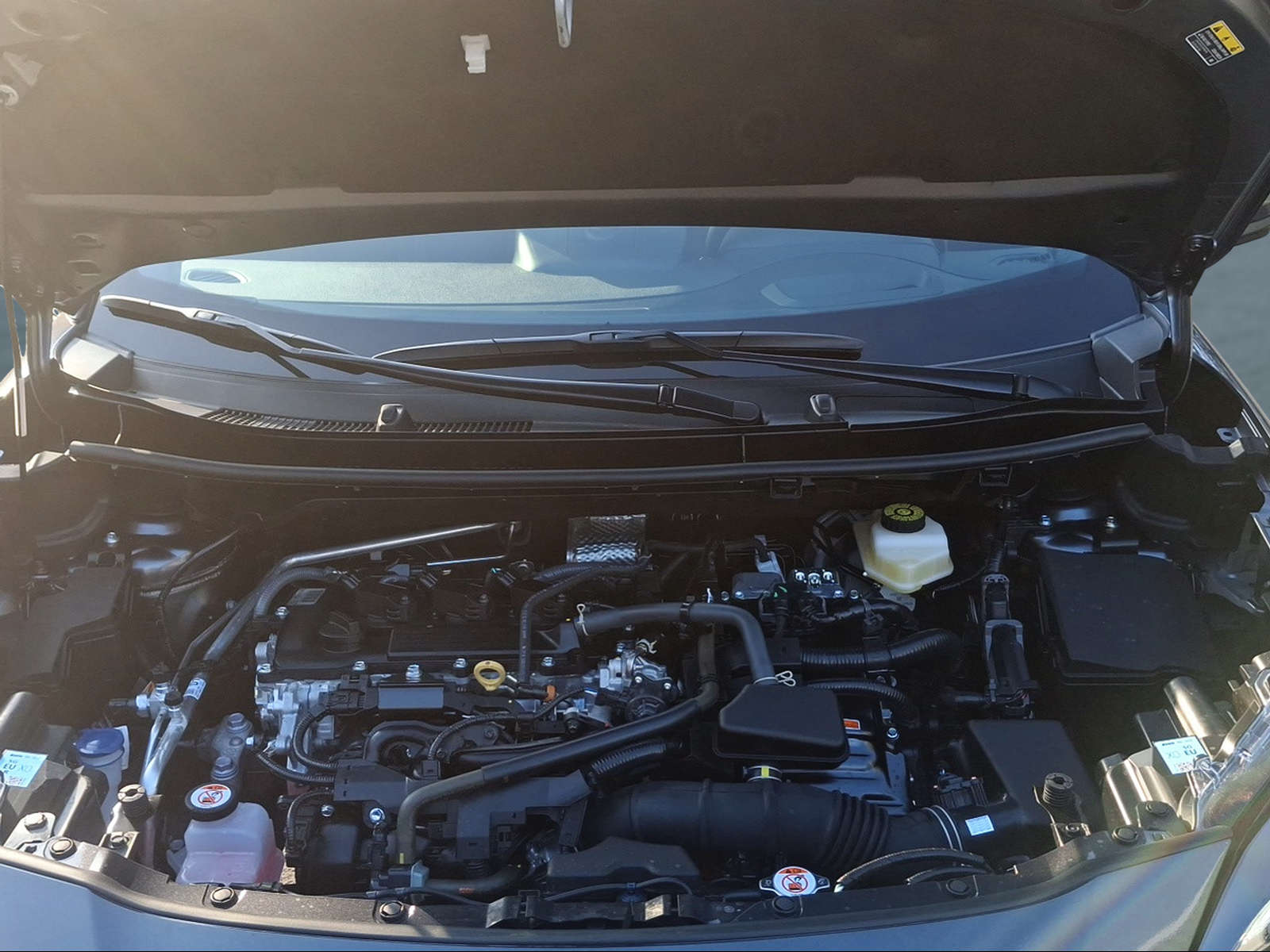 TOYOTA Yaris Cross 1.5 Premium AWDi e-CVT - 14