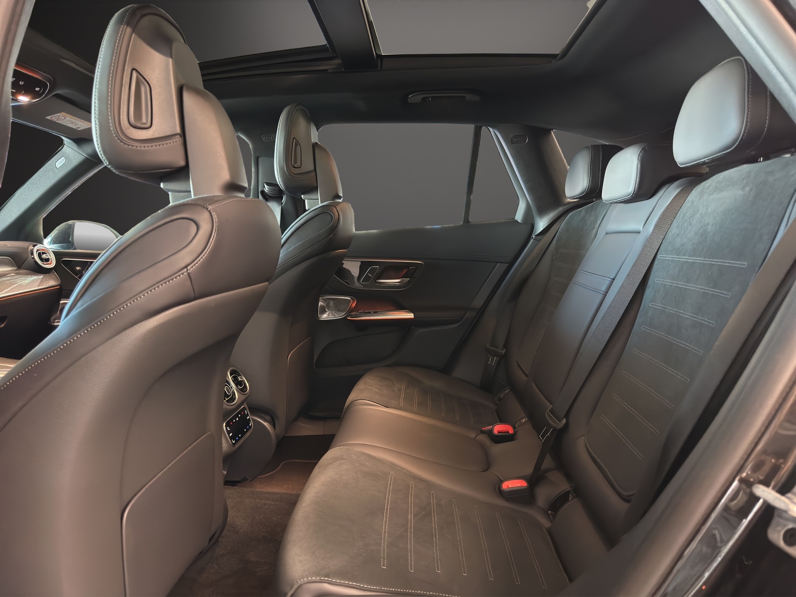 MERCEDES-BENZ GLC 300 4Matic 9G-Tronic - 12