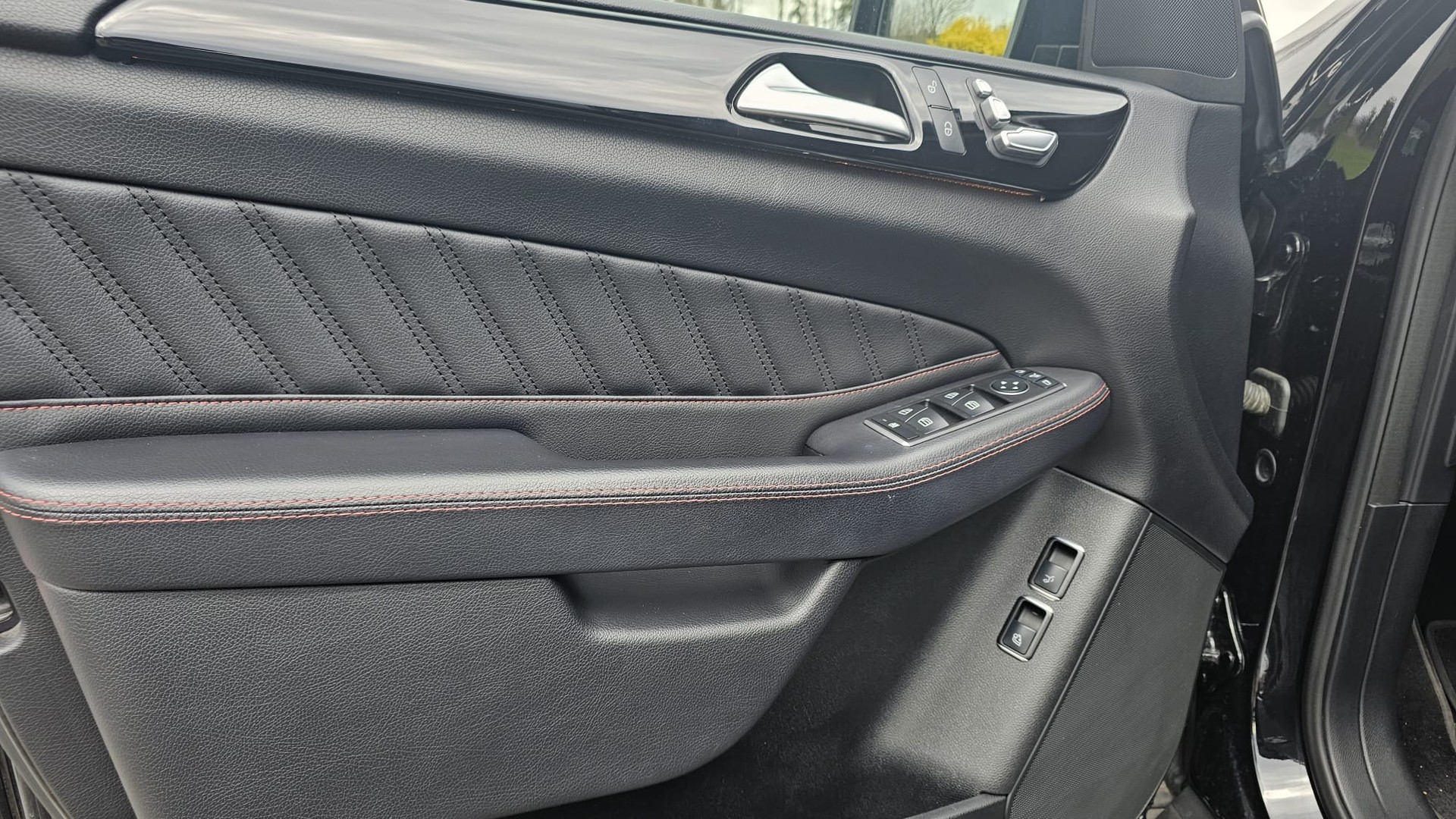 MERCEDES-BENZ GLE Coupé 350 d 4Matic 9G-Tronic - 17