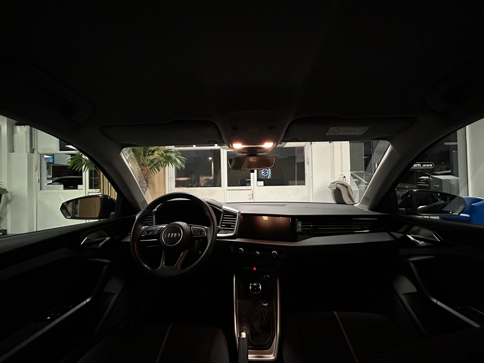 AUDI A1 Sportback 1.0 30 TFSI S-Tronic - 8