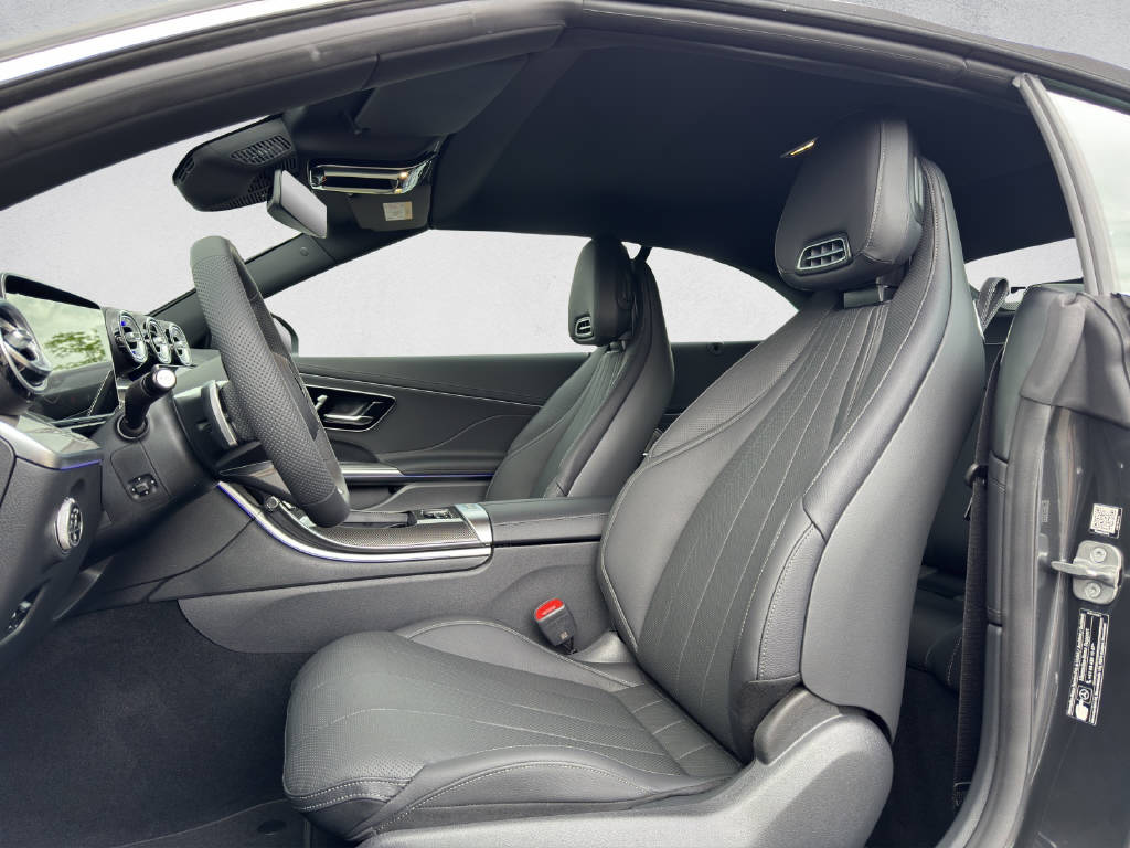 MERCEDES-BENZ CLE 300 AMG Line 4Matic Cabriolet - 10