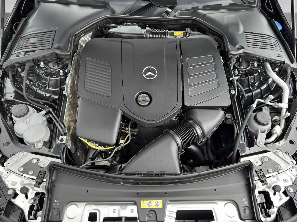 MERCEDES-BENZ CLE 300 AMG Line 4Matic Cabriolet - 9