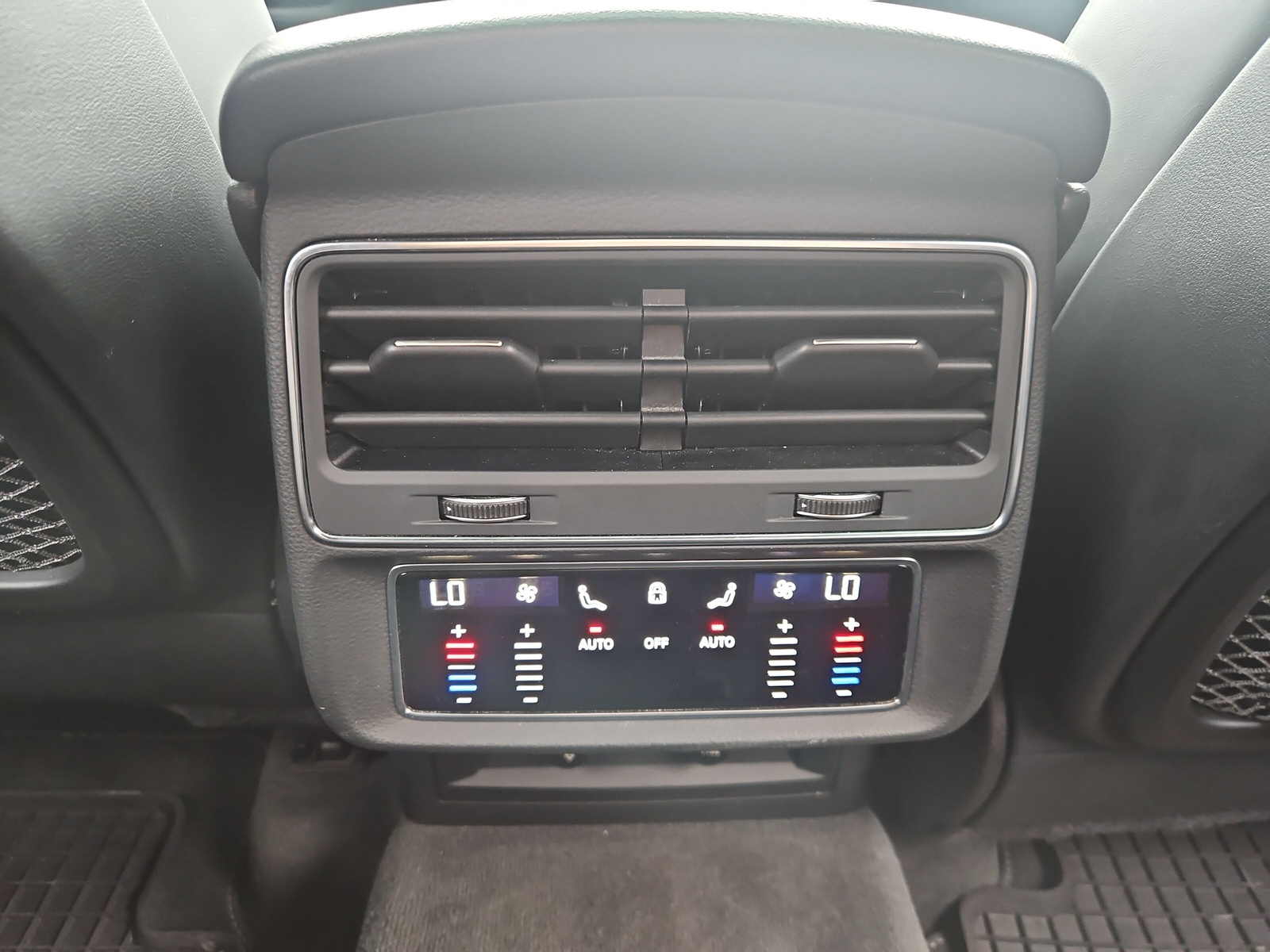 AUDI Q8 50 TDI Black Edition Quattro - 20