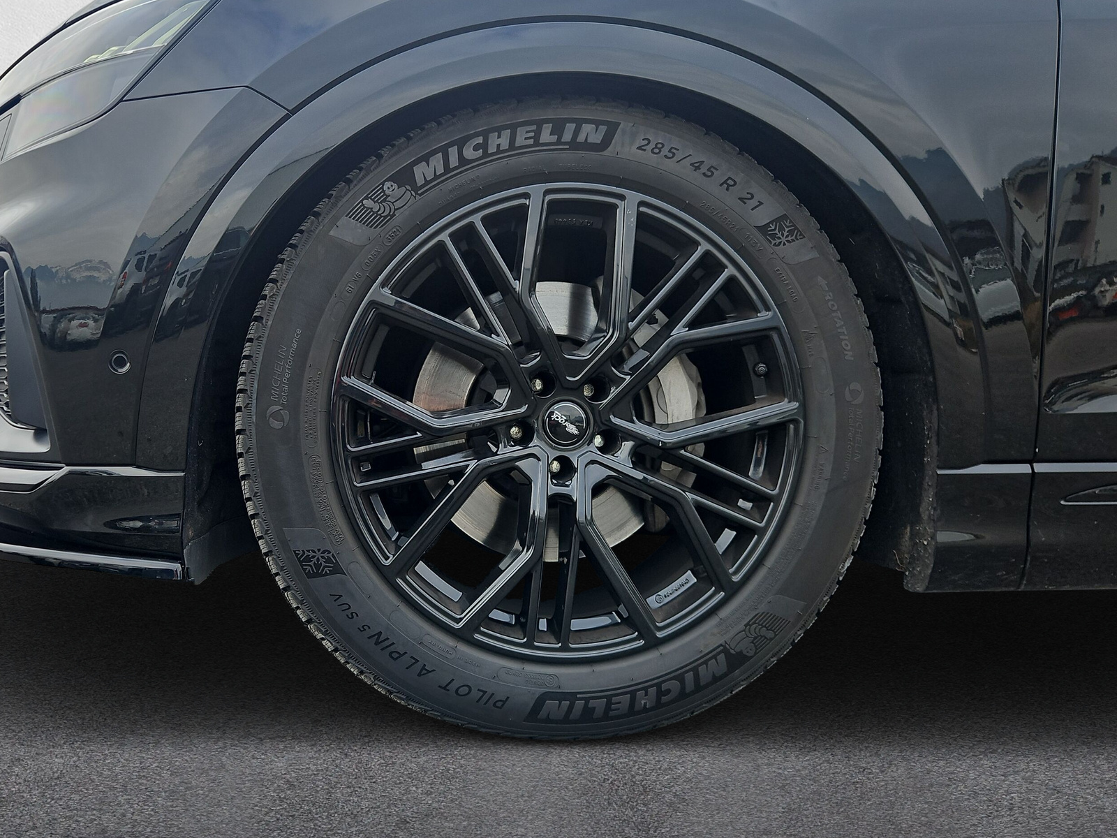 AUDI Q8 50 TDI Black Edition Quattro - 9