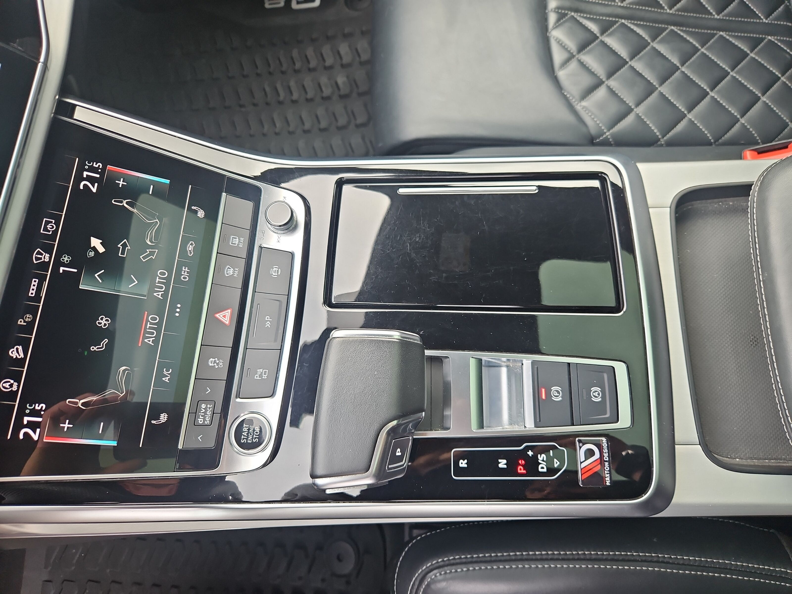 AUDI Q8 50 TDI Black Edition Quattro - 22