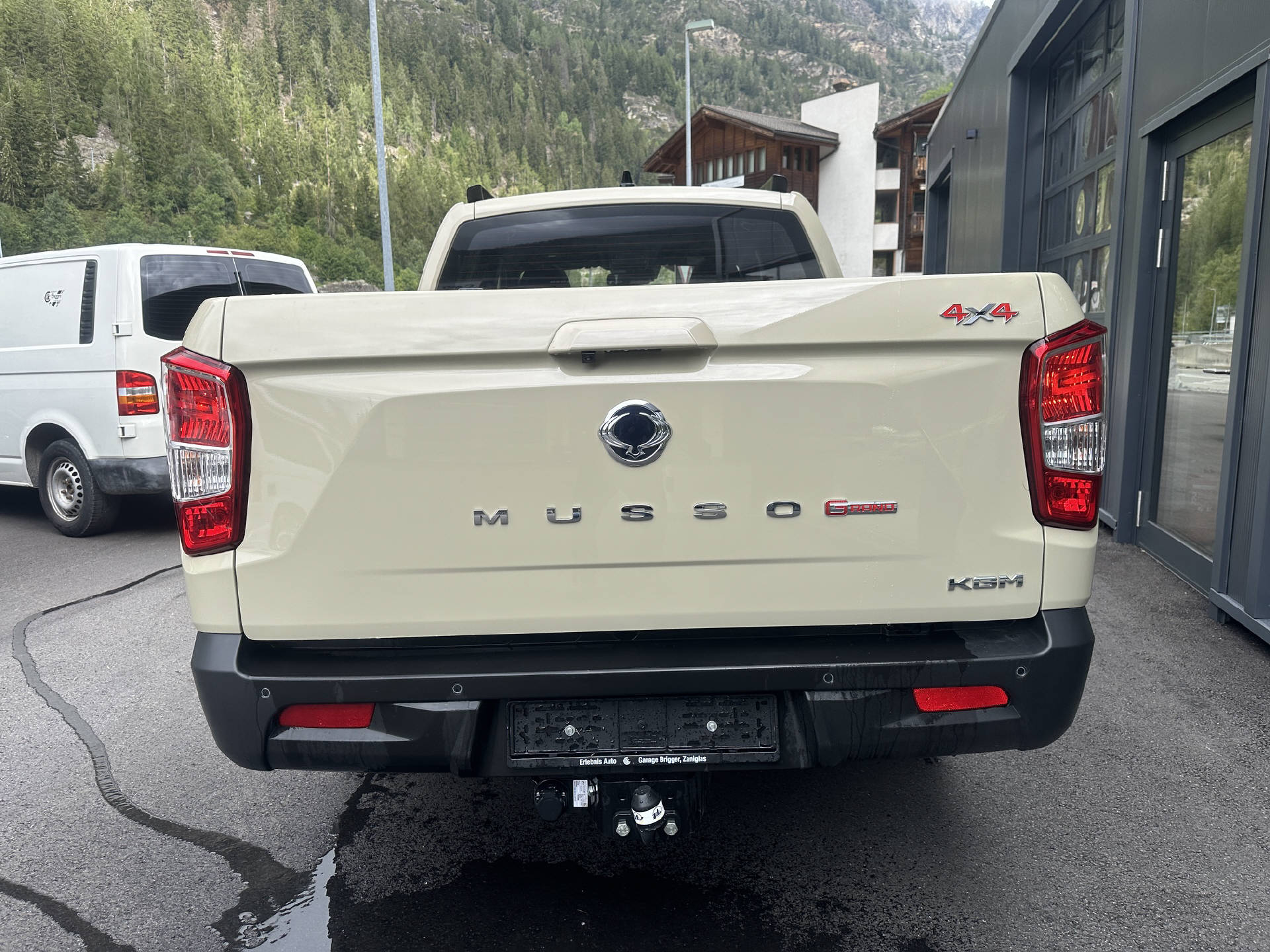 KGM-SsangYong Grand Musso 2.2 e-XDI Blackline - 5