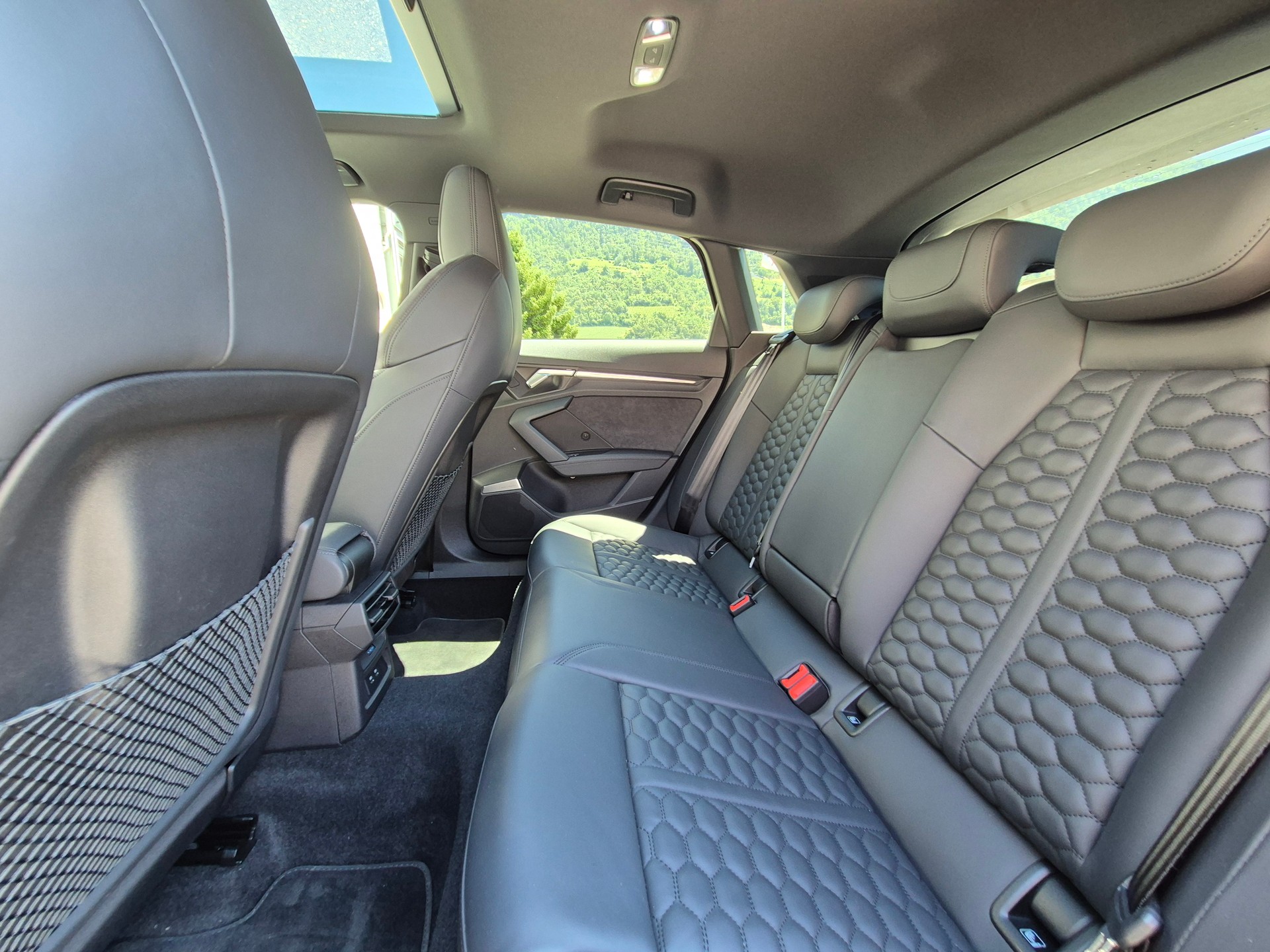 AUDI RS3 Sportback 2.5 TSI quattro S-tronic - 10