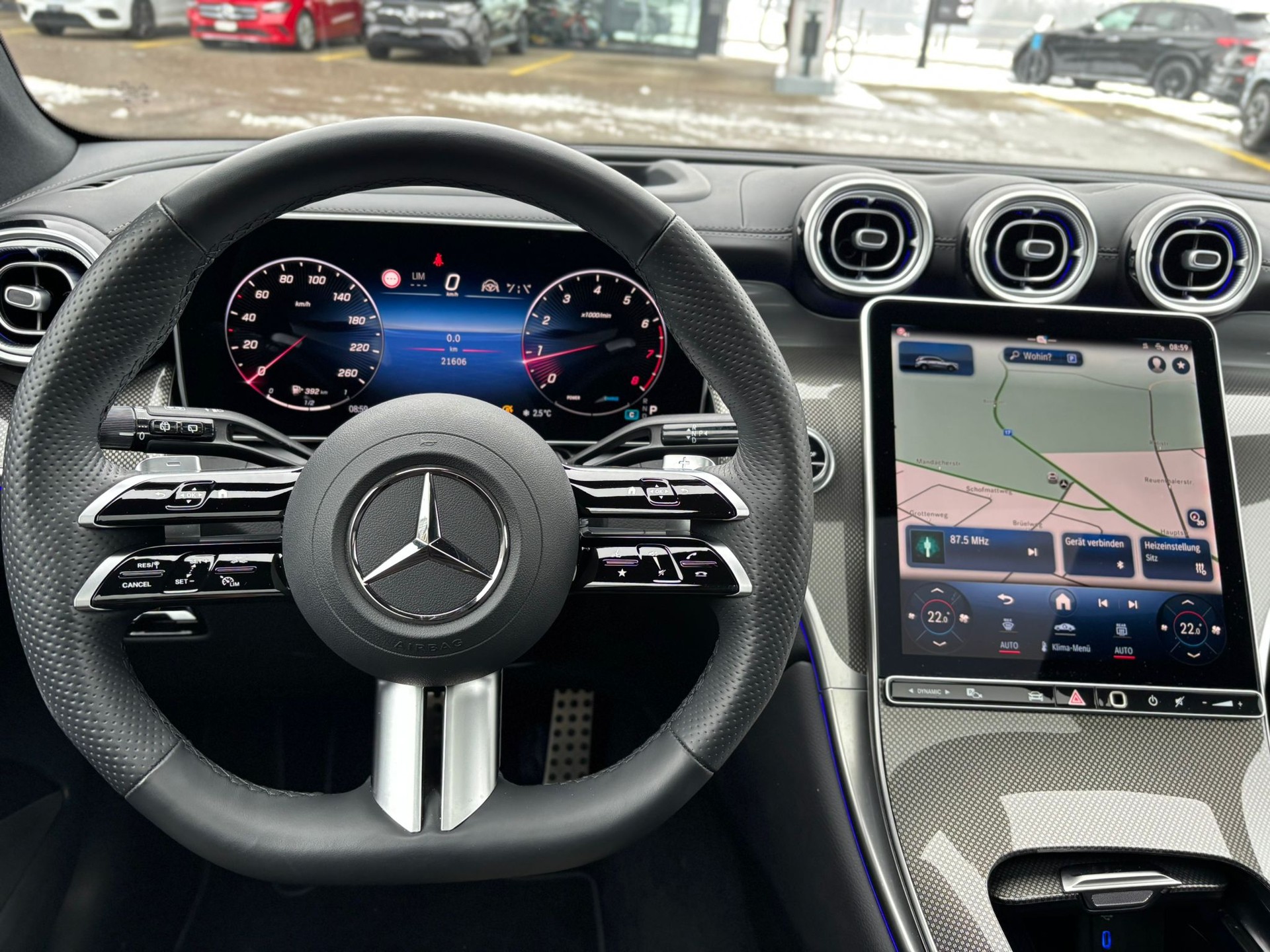 MERCEDES-BENZ GLC 200 AMG-Line 4Matic - 11