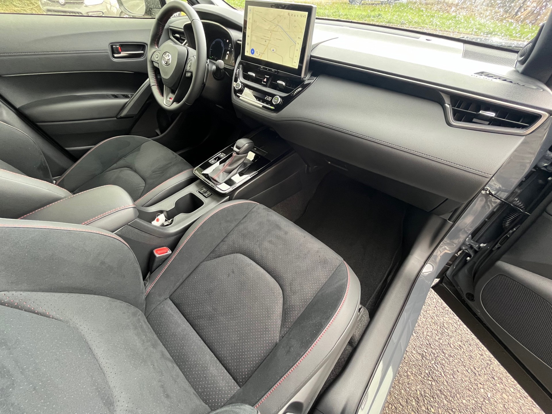 TOYOTA Corolla Cross 2.0 GR Sport e-CVT AWD - 7