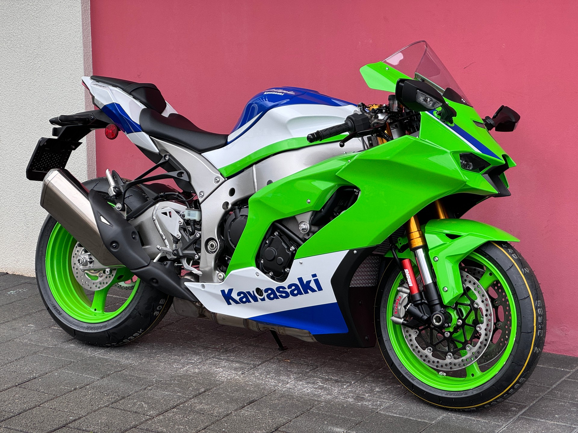 KAWASAKI Ninja ZX-10R 40th Anniversary - 9