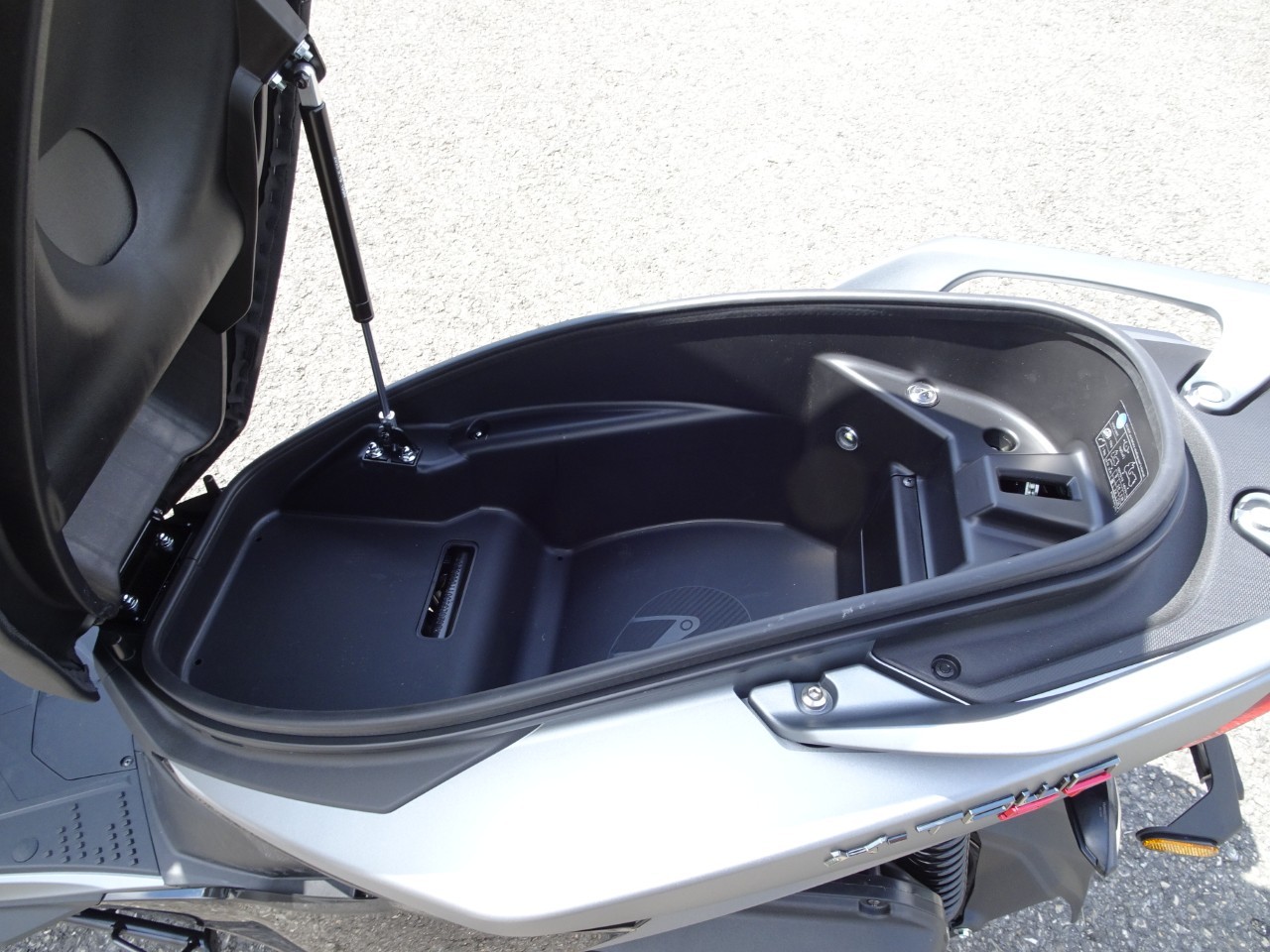 KYMCO X-Town ST 250 - 6