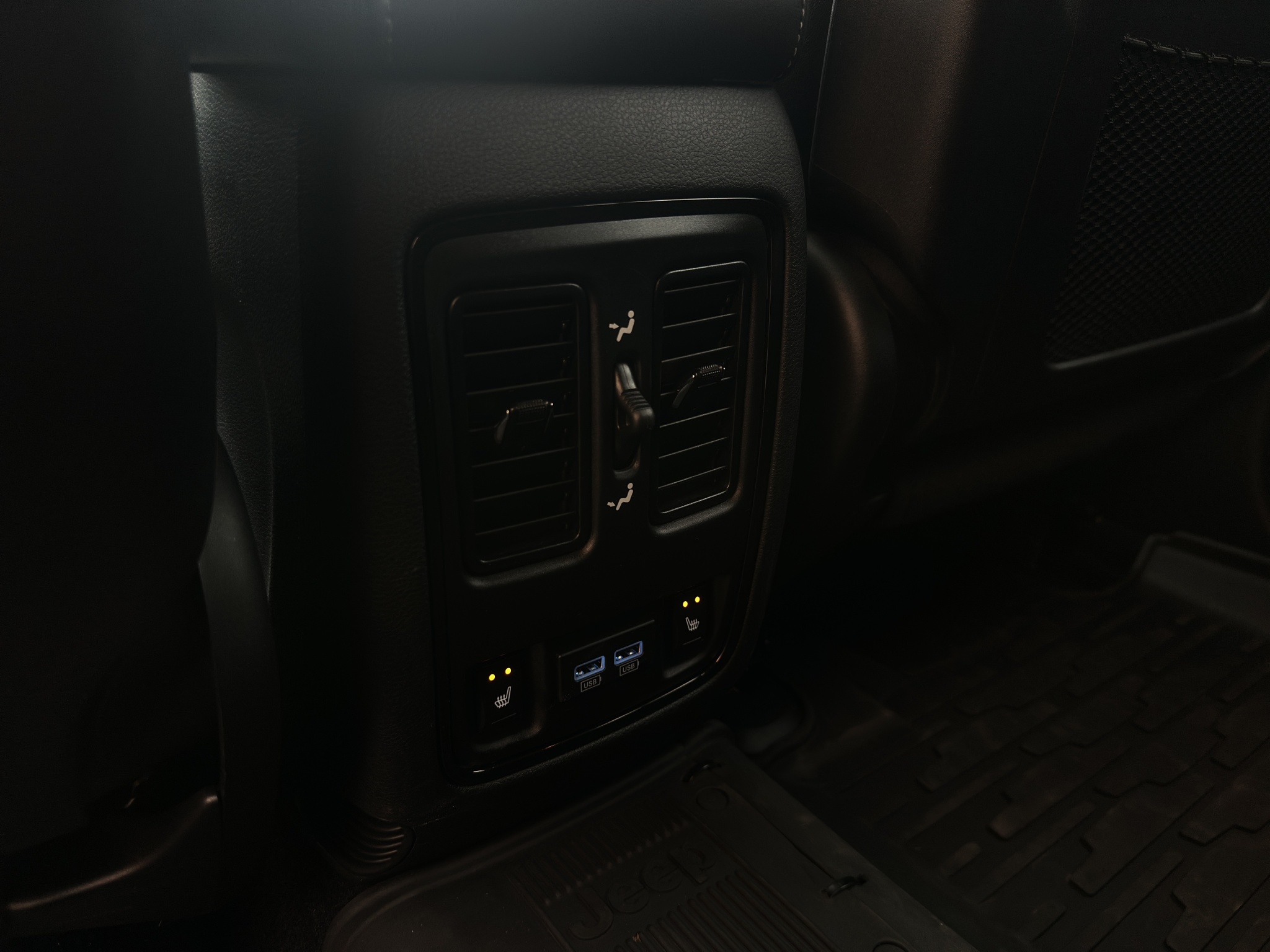 JEEP Grand Cherokee 22