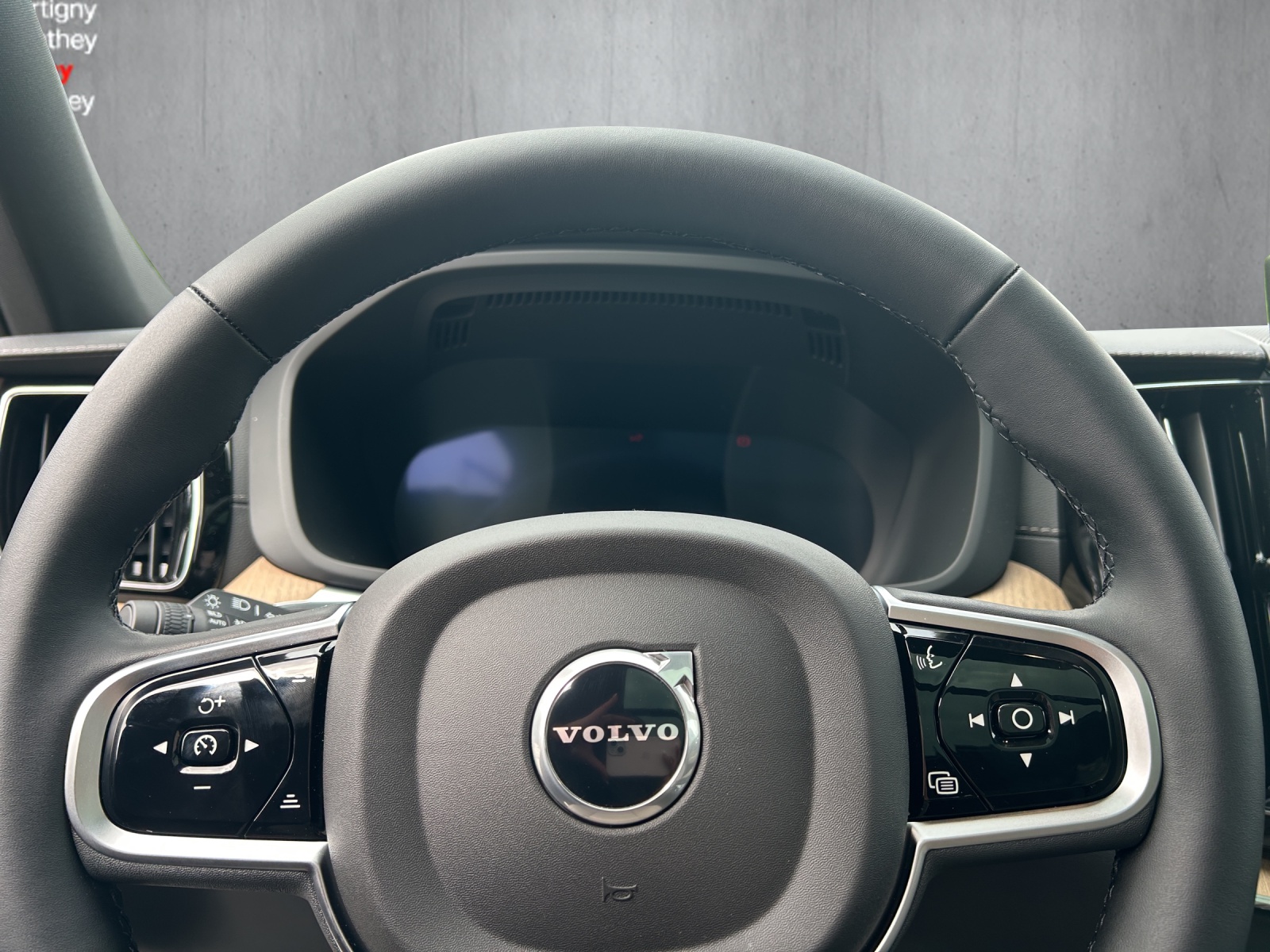 VOLVO XC60 T6 eAWD PluginHybrid Ultra Dark Geartronic - 15