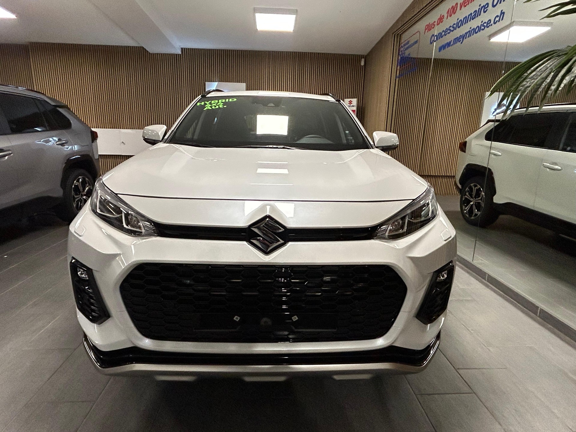 SUZUKI Across 2.5 PHEV Compact Top 4x4 - 3