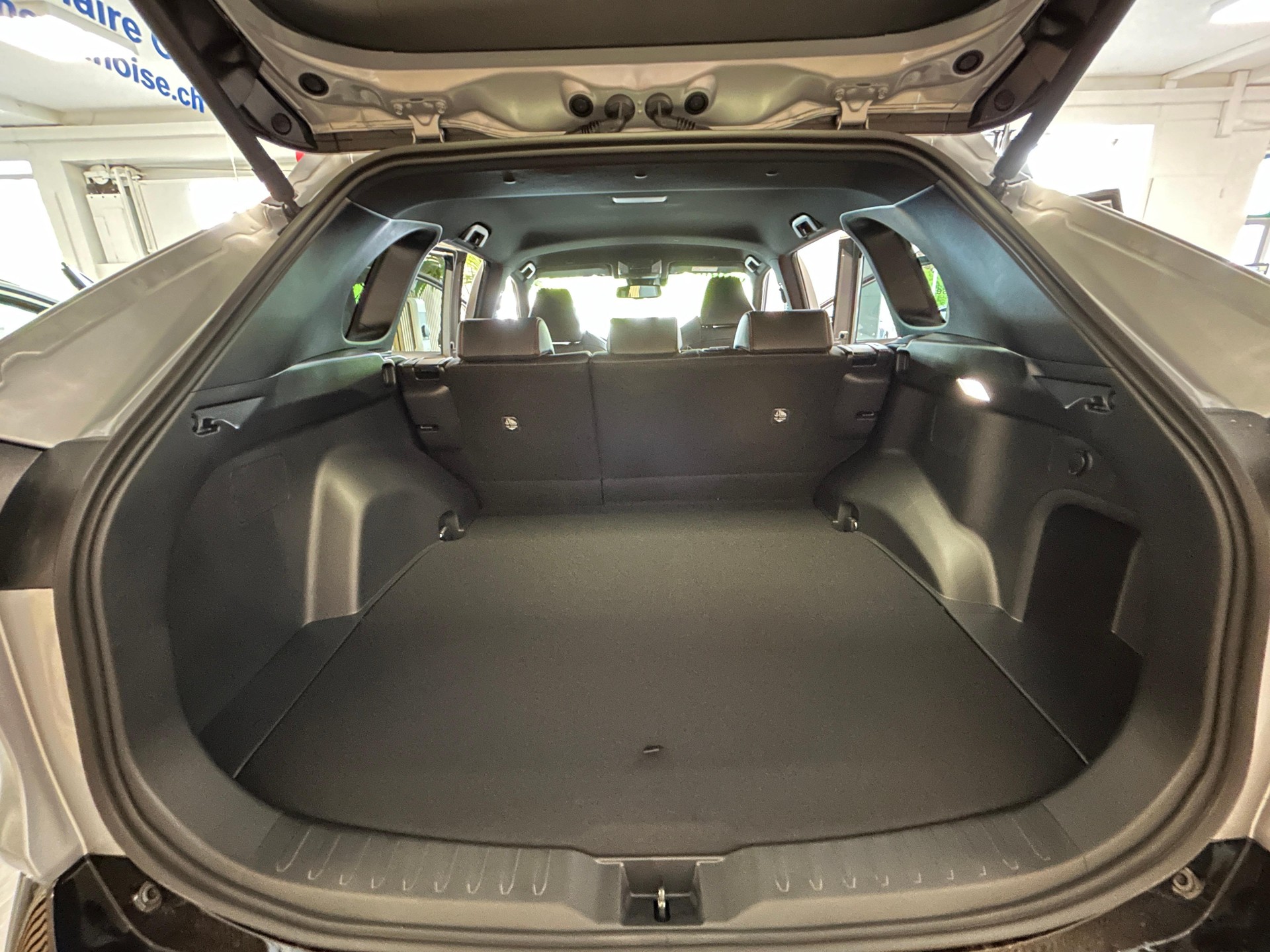 SUZUKI Across 2.5 PHEV Compact Top 4x4 - 19