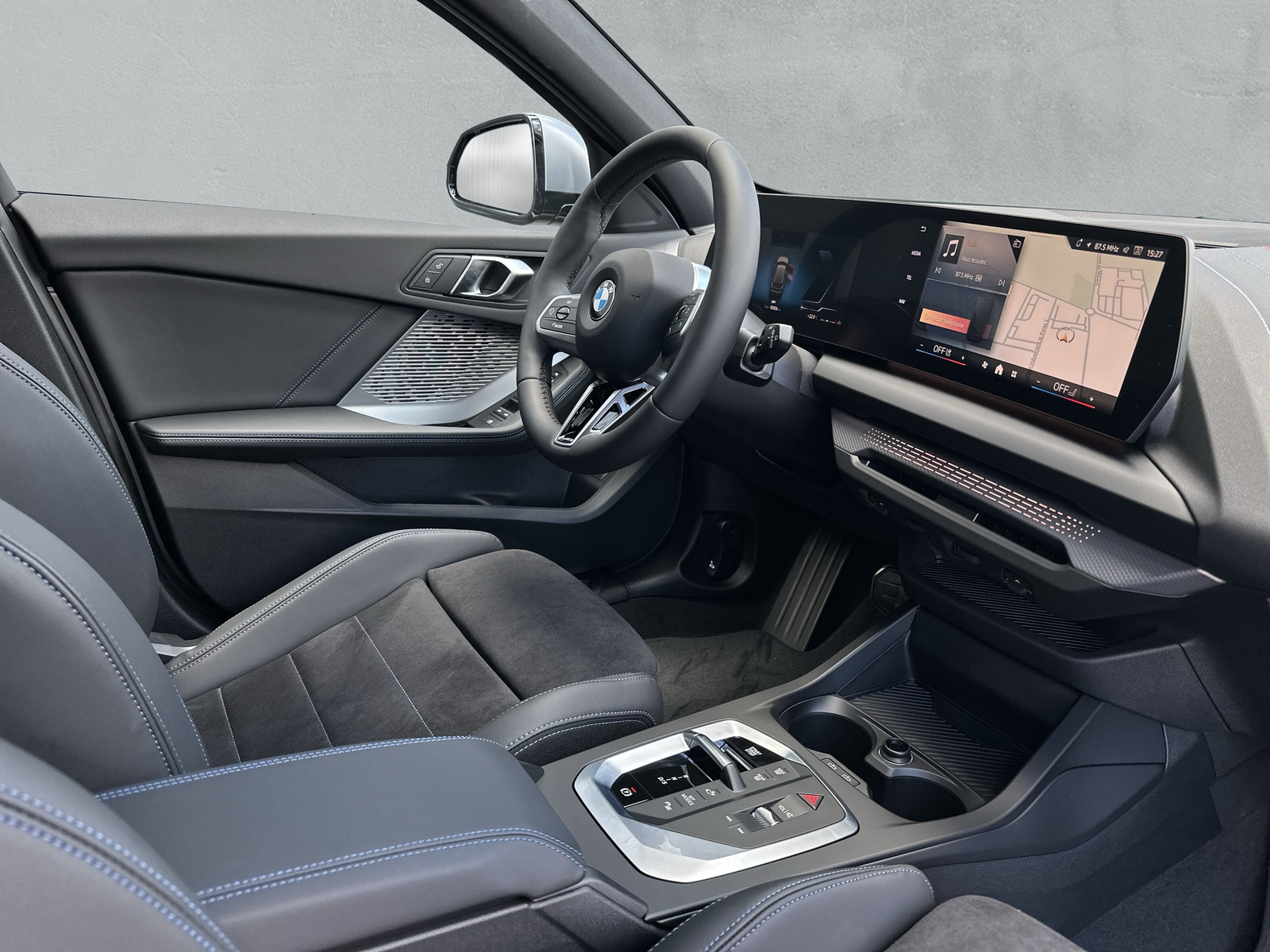 BMW 123 xDrive M Sport Pro Steptronic - 14